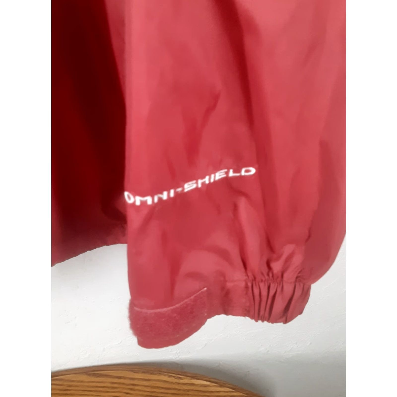 Vintage Columbia Omni-Shield Windbreaker Hooded Full Zip Red Mens M Zip Jacket Size US M / EU 48-50 / 2 - 3 Thumbnail