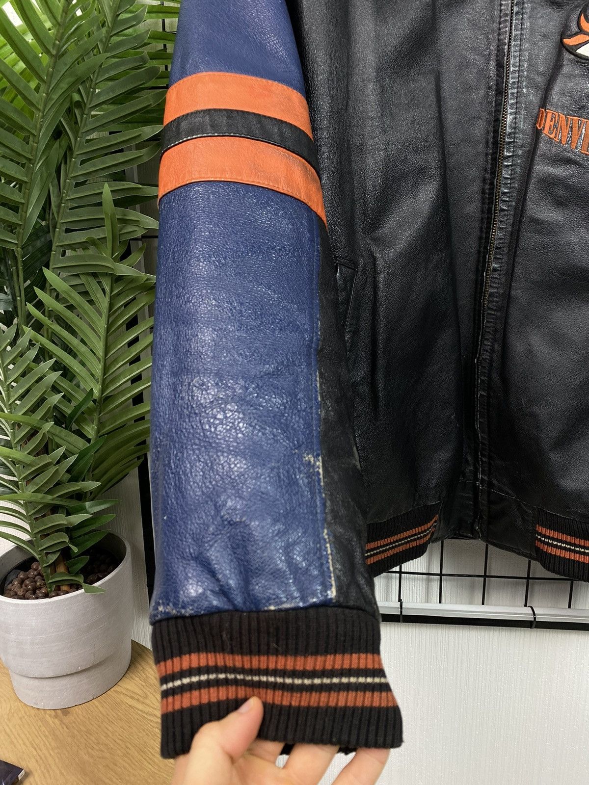 Other Vintage Denver Broncos NFL Leather Bomber Jacket Varsity XL Size US XL / EU 56 / 4 - 5 Thumbnail
