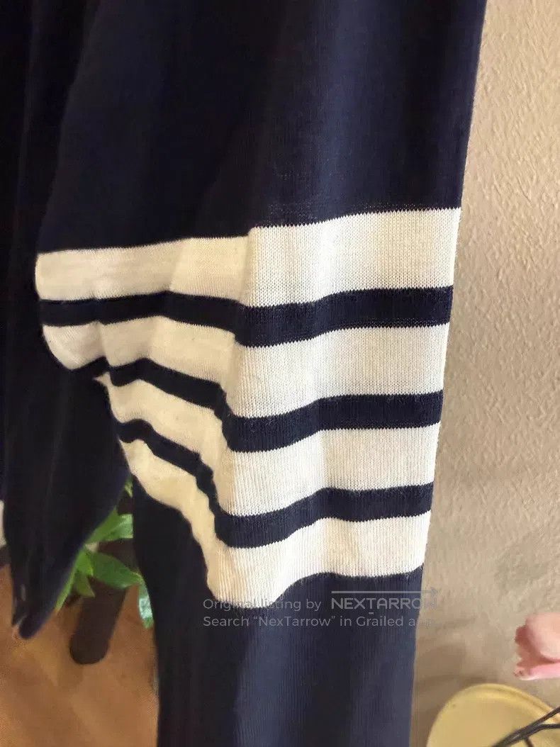Thom Browne Thom Browne Navy Four Stripe Merino Wool Crew Neck Sweater Size US M / EU 48-50 / 2 - 3 Thumbnail