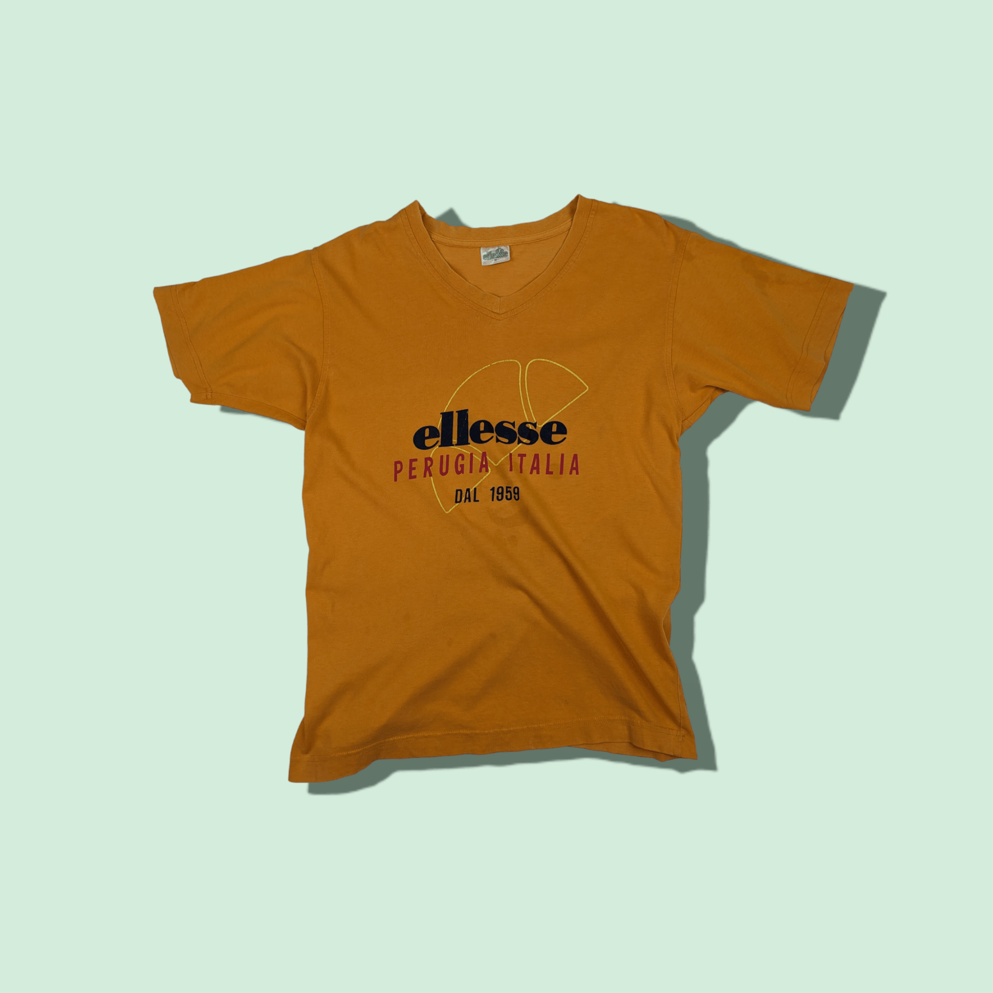 Ellesse Vintage 90's ELLESSE Big Spell Out T Shirt Size US S / EU 44-46 / 1 - 1 Thumbnail