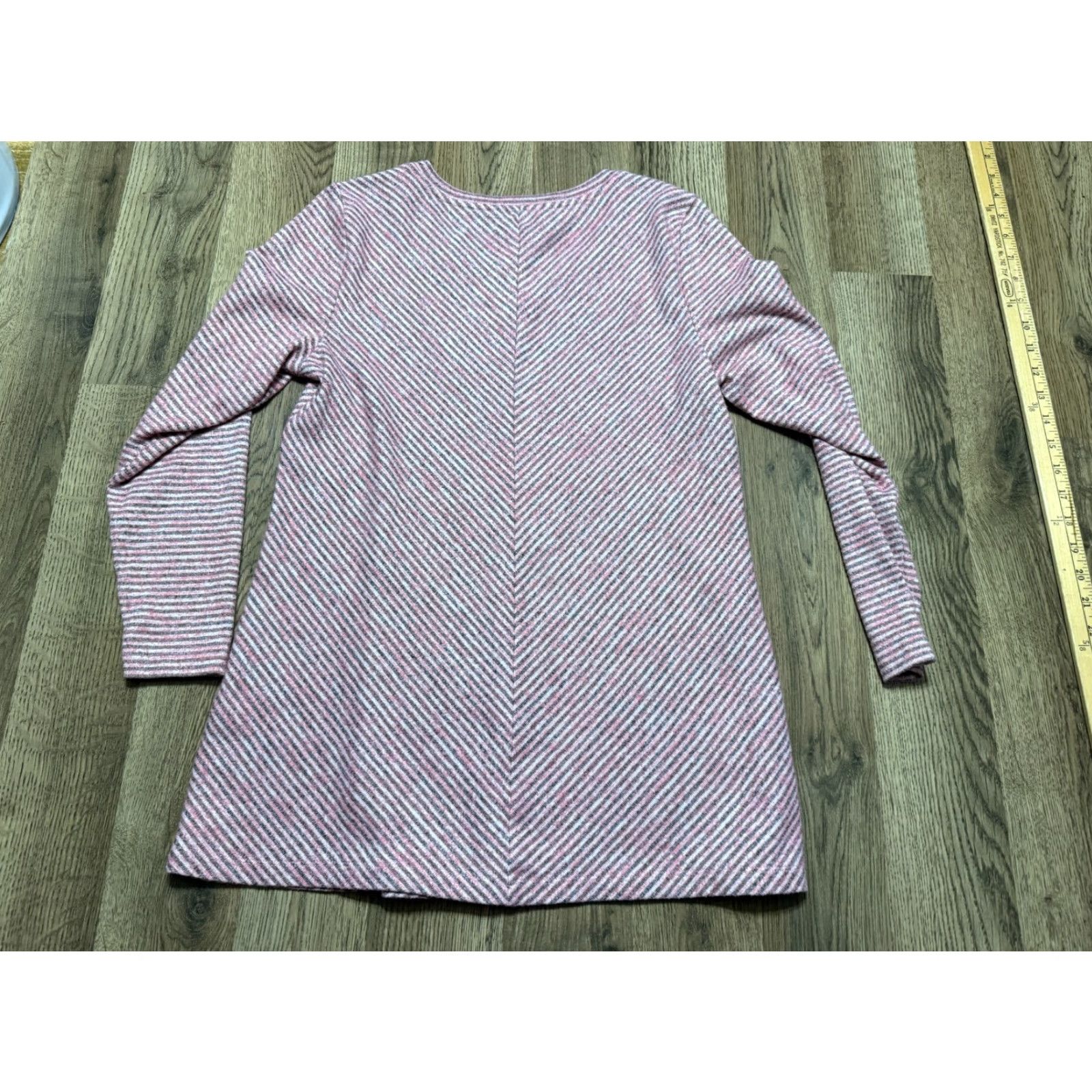 Vintage Christopher & Banks Shirt Women Petite Small Pink Grey Stripe Long Sleeve Shirt Size S / US 4 / IT 40 - 2 Thumbnail