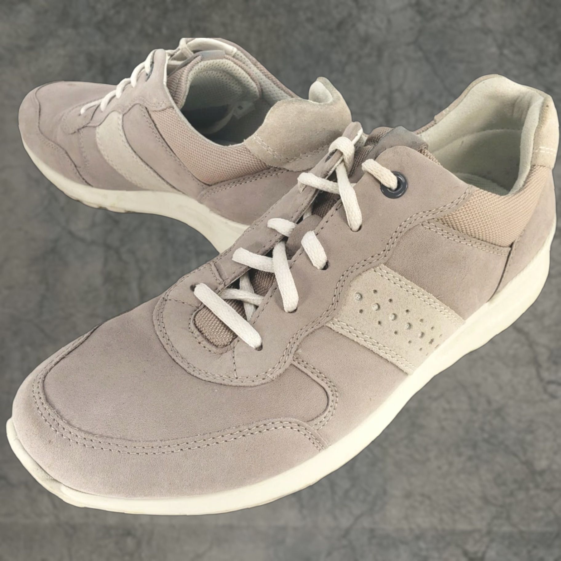 Ecco ECCO Women's Cs20 Wild Dove/Shadow White Comfort Sneaker Size 8M 39EU Casual Comfort Walker Shoes Mens Womens Girls Boys Size US 8 / IT 38 - 1 Thumbnail