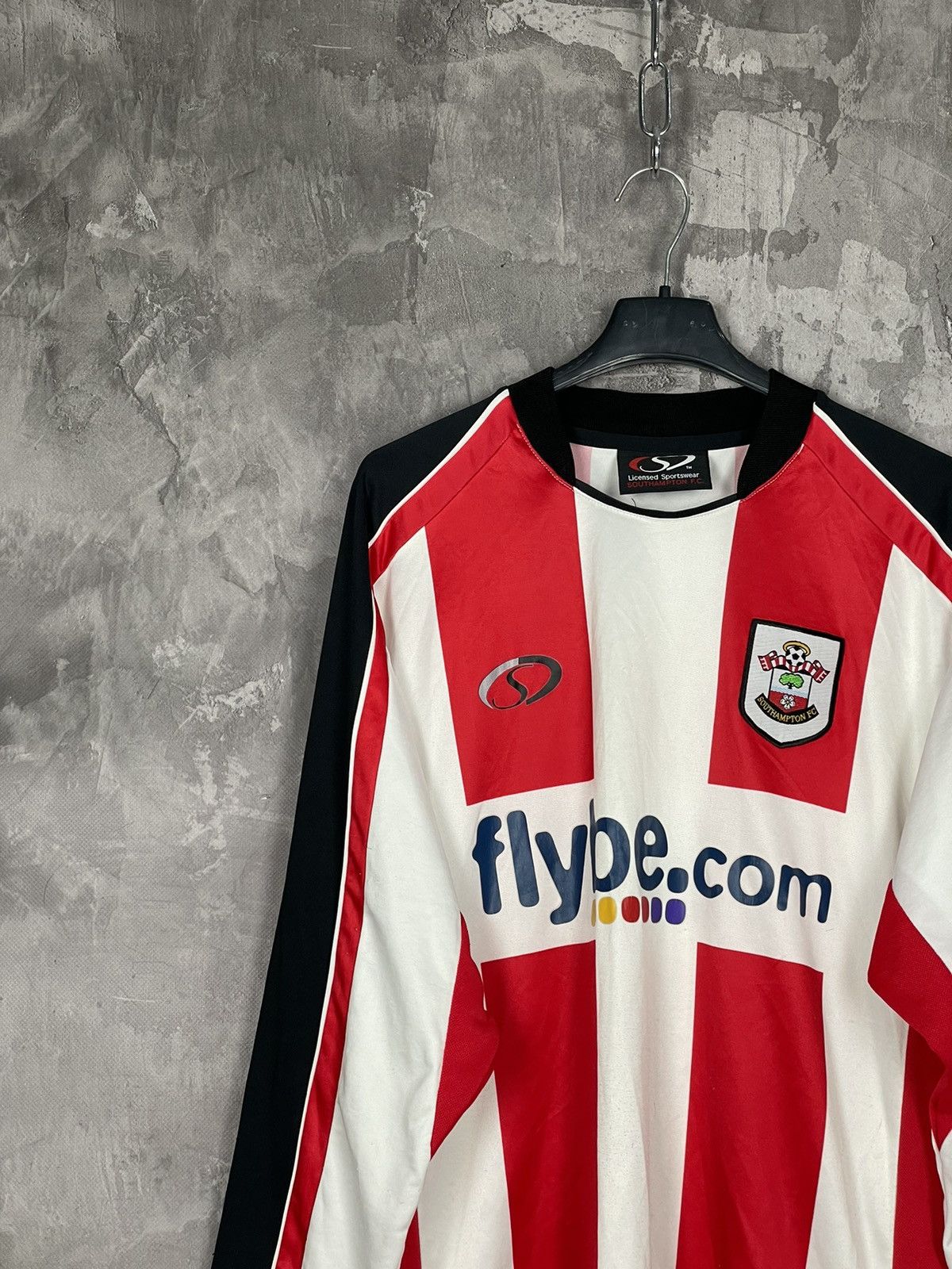 Vintage Southampton Home 2006/2007 Longsleeve soccer jersey size M Size US M / EU 48-50 / 2 - 3 Thumbnail