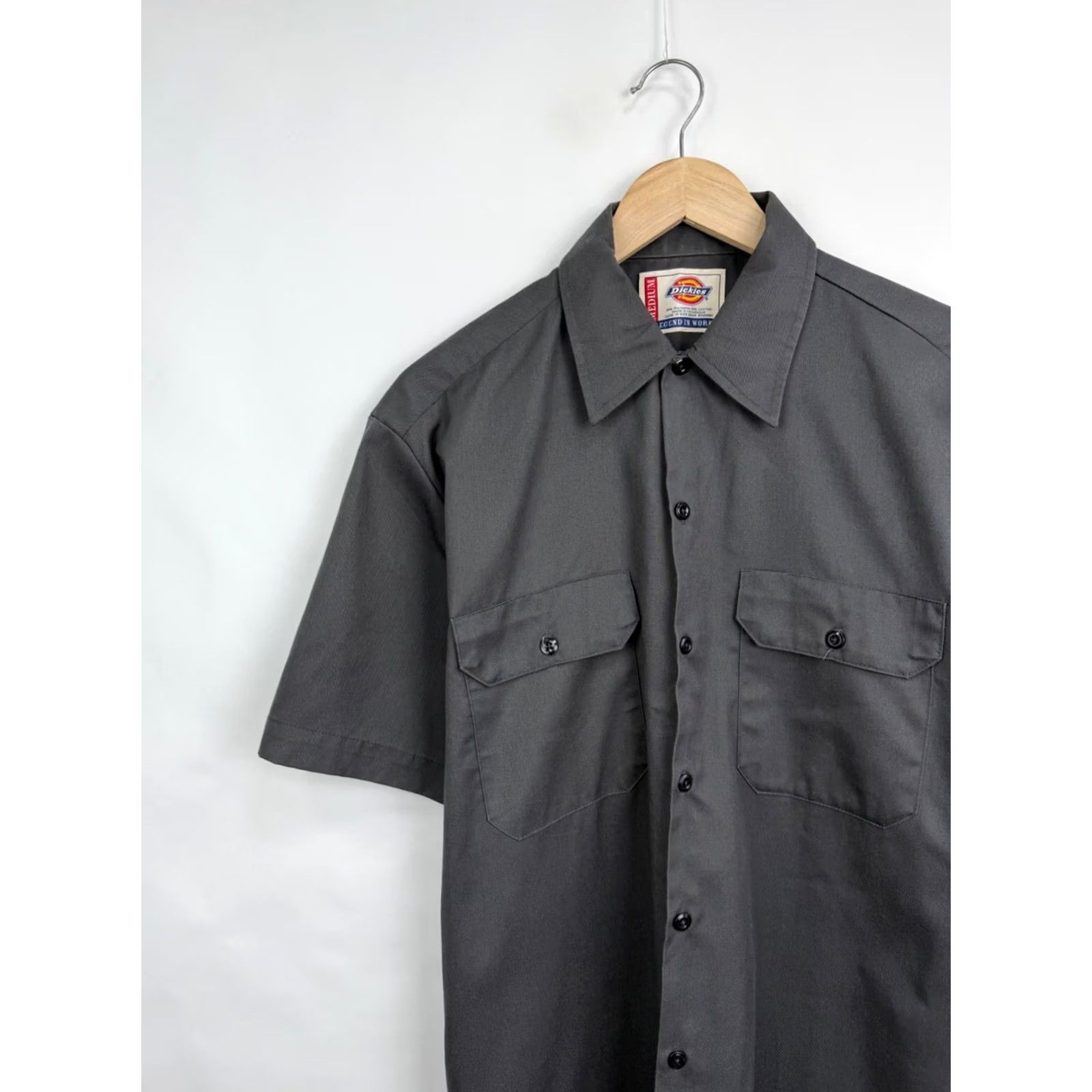 Dickies VINTAGE Dickies Workers Shirt Mens T-Shirt Short Sleeve Gray L 90s 1990s Y2K Rare Retro MidiShoe? Size US L / EU 52-54 / 3 - 3 Thumbnail