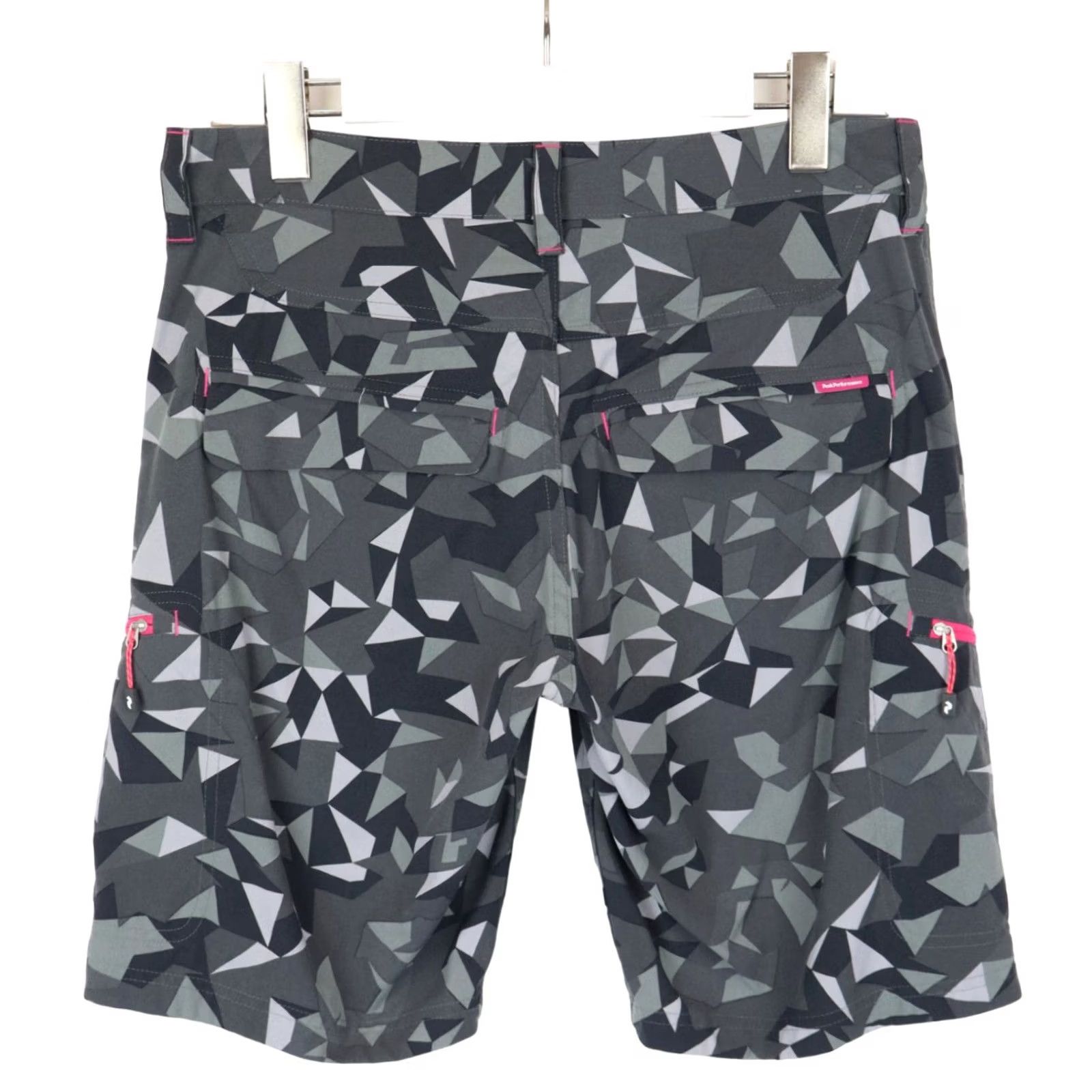Peak Performance Peak Performance Dexprsh Shorts Women MEDIUM Trekking Patterned Grey Size 32" / US 10 / IT 46 - 2 Thumbnail