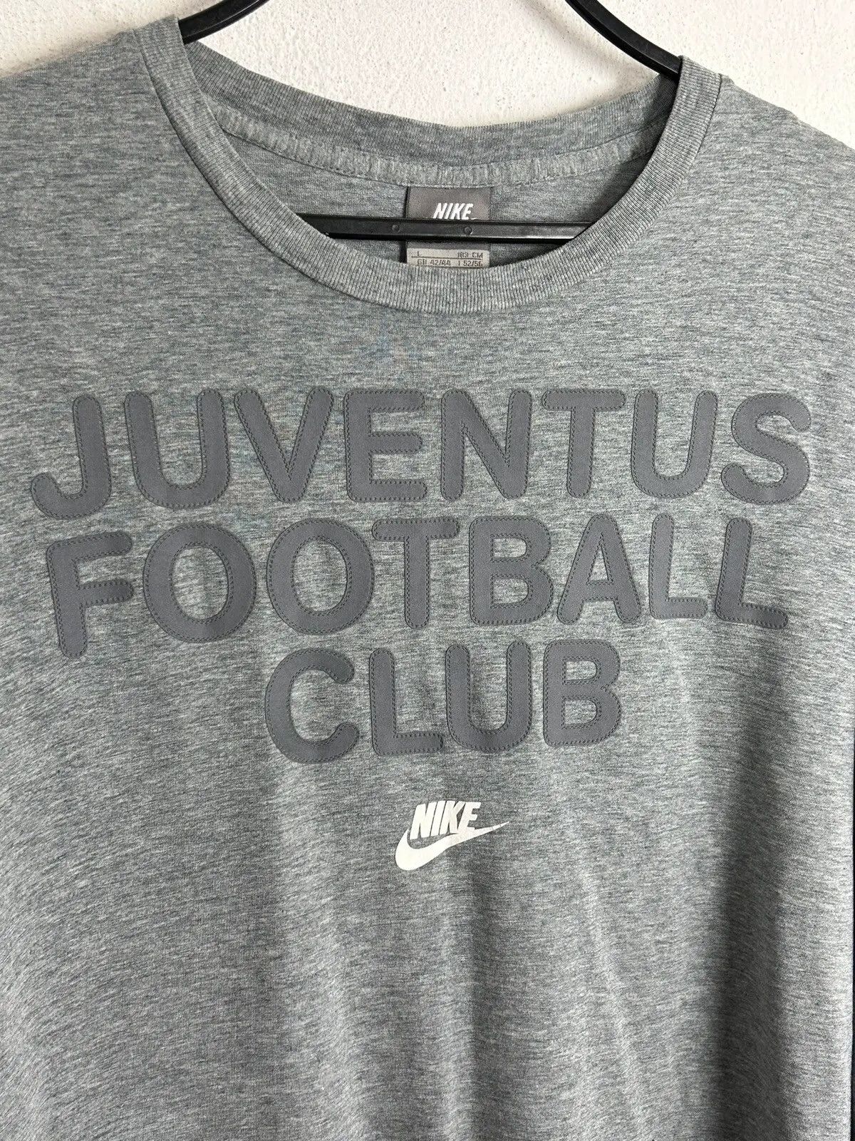 Nike 00s Vintage Nike x Juventus F.C. Long Sleeve T-Shirt In Grey Size US L / EU 52-54 / 3 - 3 Thumbnail