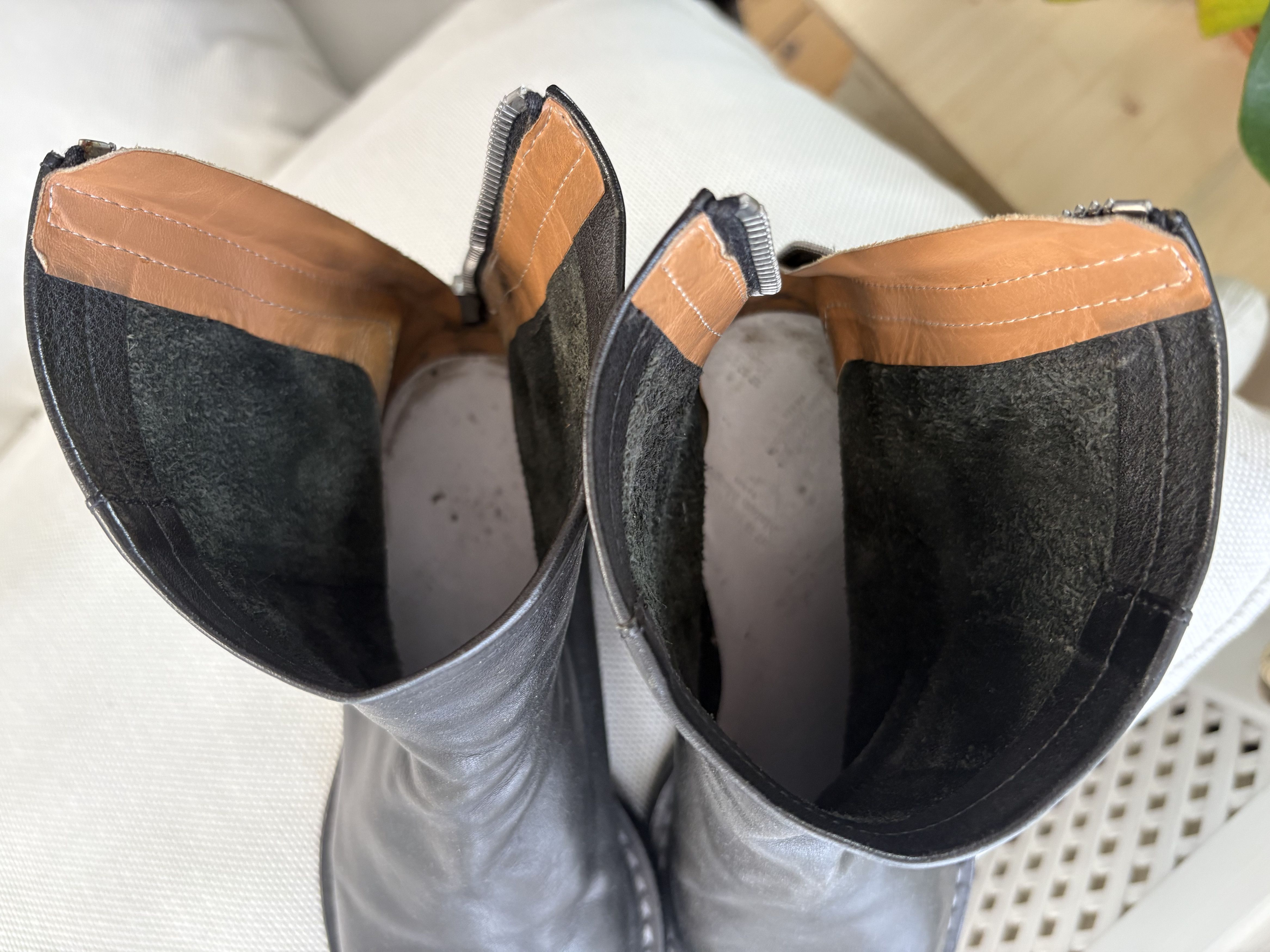 Maison Margiela Maison Martin Margiela Black Leather Calfskin Boots Size US 6.5 / EU 39-40 - 7 Thumbnail