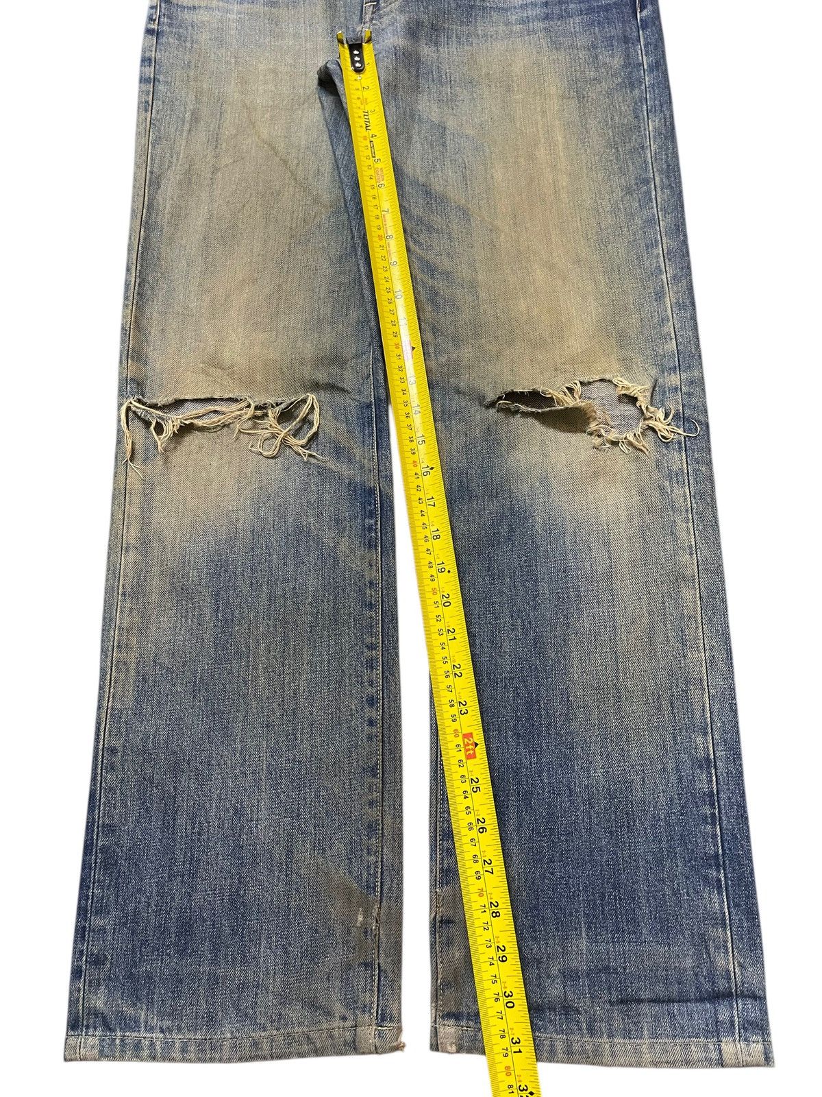 Uniqlo Vintage Japanese Uniqlo Mud Wash Distressed Style Loose Jean Size US 34 / EU 50 - 13 Thumbnail