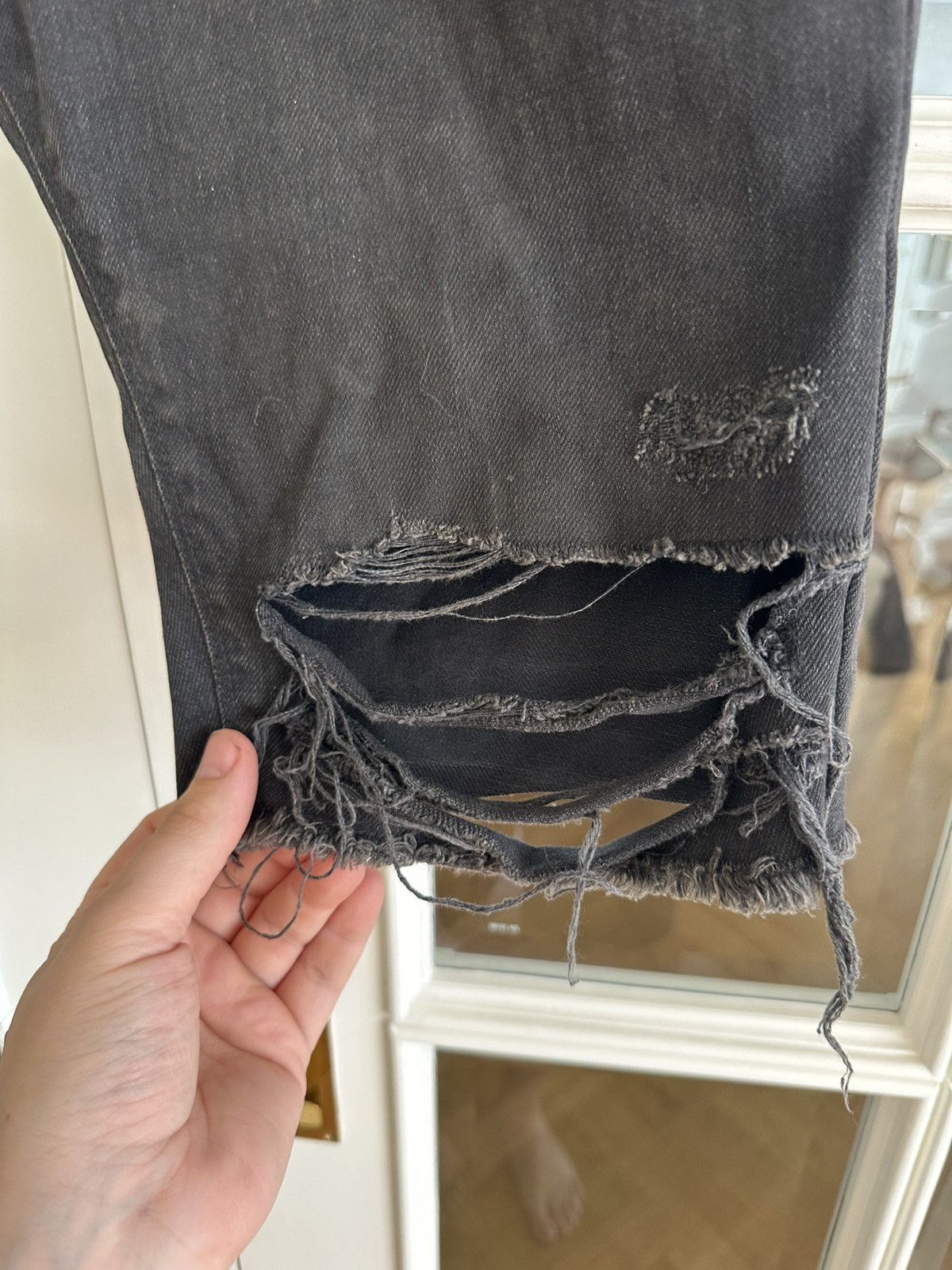 Versace Faded black distressed shorts Size US 31 - 4 Thumbnail