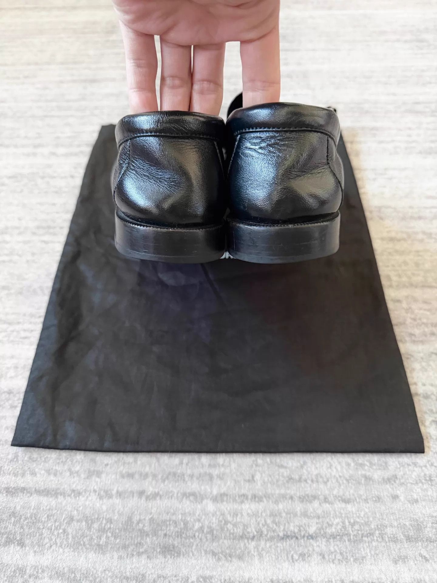 Saint Laurent Paris Saint Laurent Women's Eel Skin Pleated Loafer Size US 6.5 / IT 36.5 - 5 Thumbnail