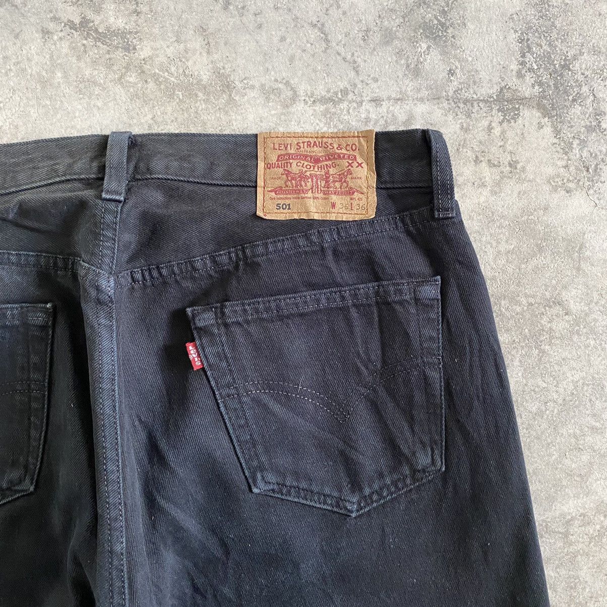 Levi's Vintage 1997 Levis 501 Black Denim Jeans Size US 34 / EU 50 - 19 Thumbnail