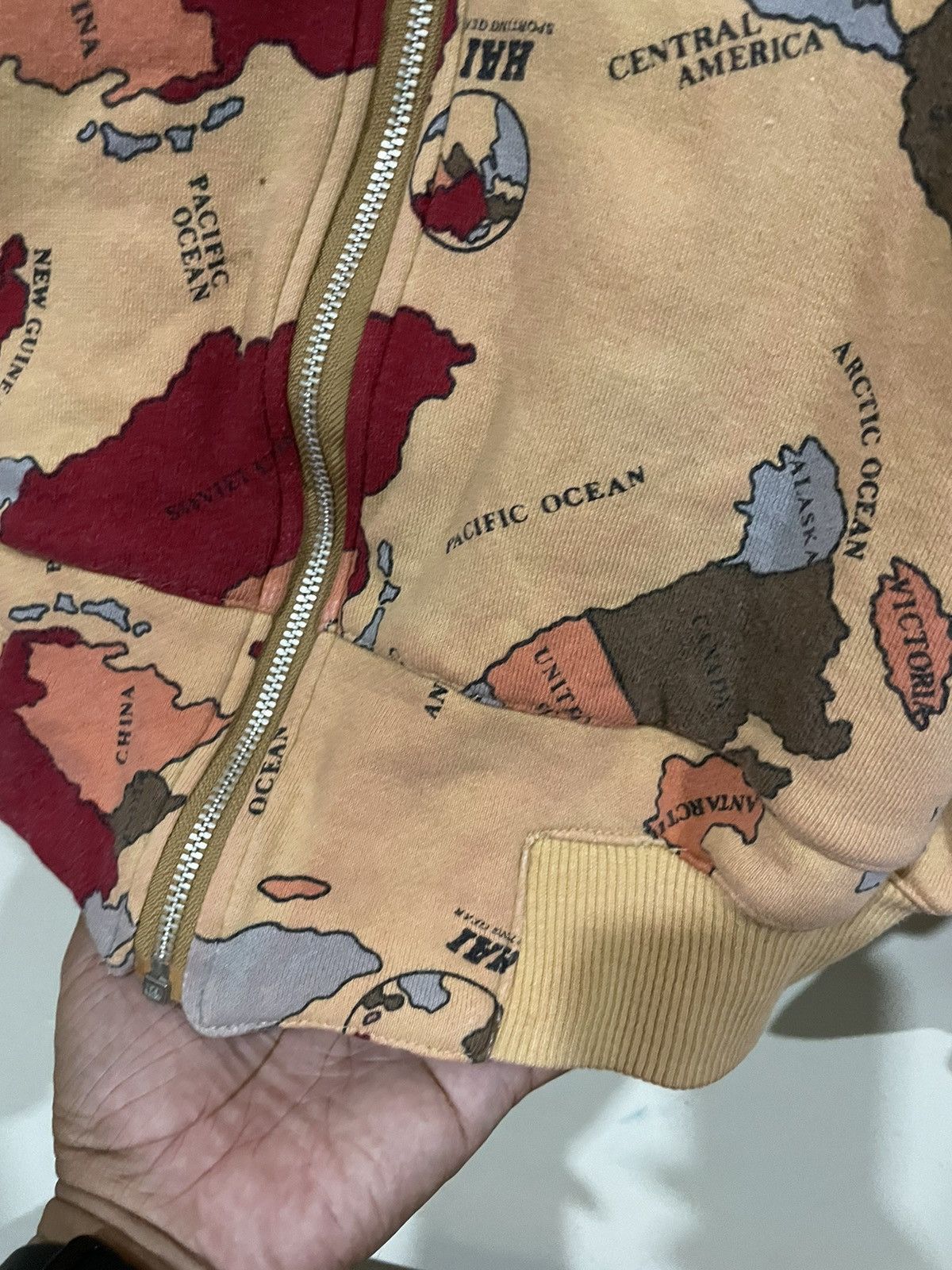 Hai Sporting Gear Issey Miyake Hai Sporting Gear 80s AOP Map Distressed Hoodie Size US M / EU 48-50 / 2 - 22 Thumbnail