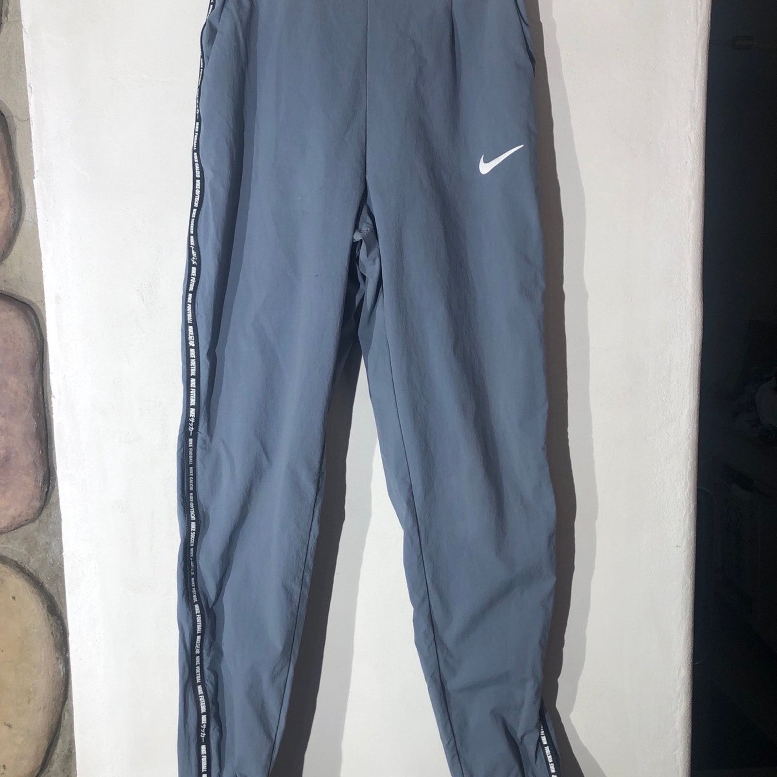 Nike Nike side zip Grey windbreakers Size 26" / US 2 / IT 38 - 2 Thumbnail