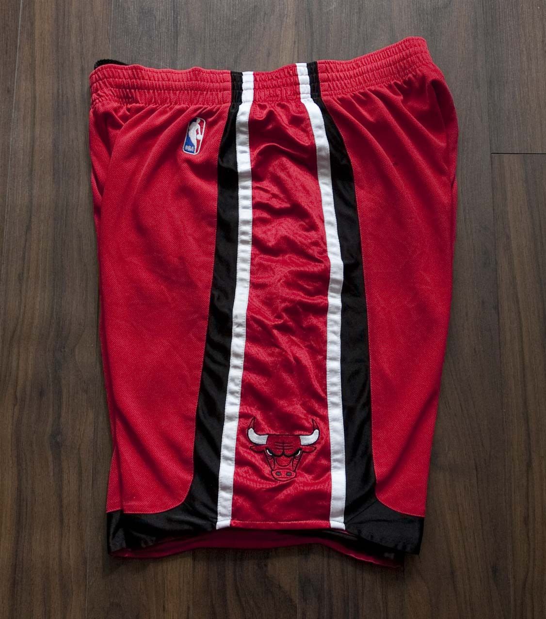 Adidas × NBA Chicago Bulls Shorts Adidas NBA Size XL /36 Size US 36 / EU 52 - 1 Thumbnail