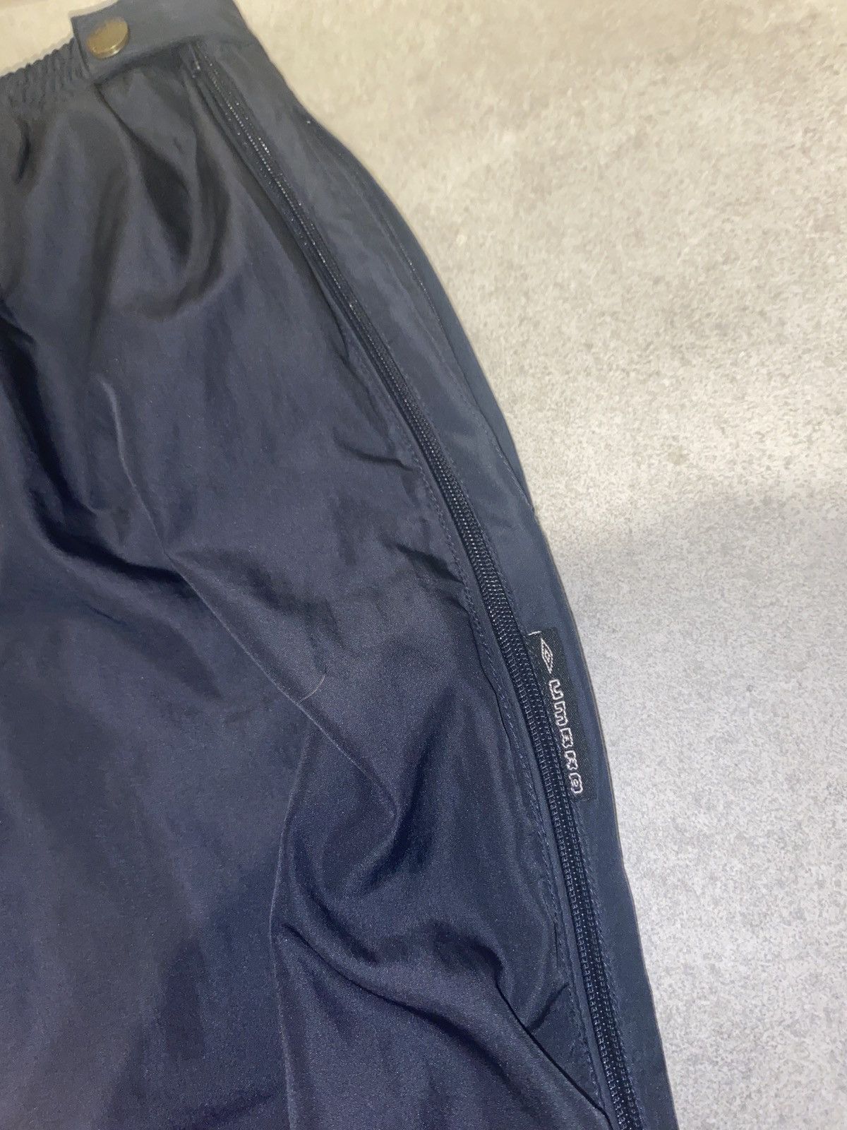 Streetwear × Umbro × Vintage Umbro Track Pants 3M Reflective Vintage Sweatpants Joggers Size US 32 / EU 48 - 7 Thumbnail