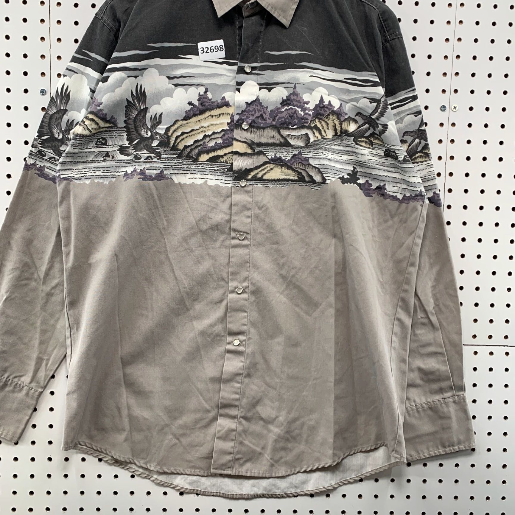 Vintage VINTAGE Buffalo Country Shirt Mens Medium Gray Outdoor 22.5x32 Snap Button-Up Collared Long Sleeve Western Pattern Animal Print Size US M / EU 48-50 / 2 - 7 Thumbnail