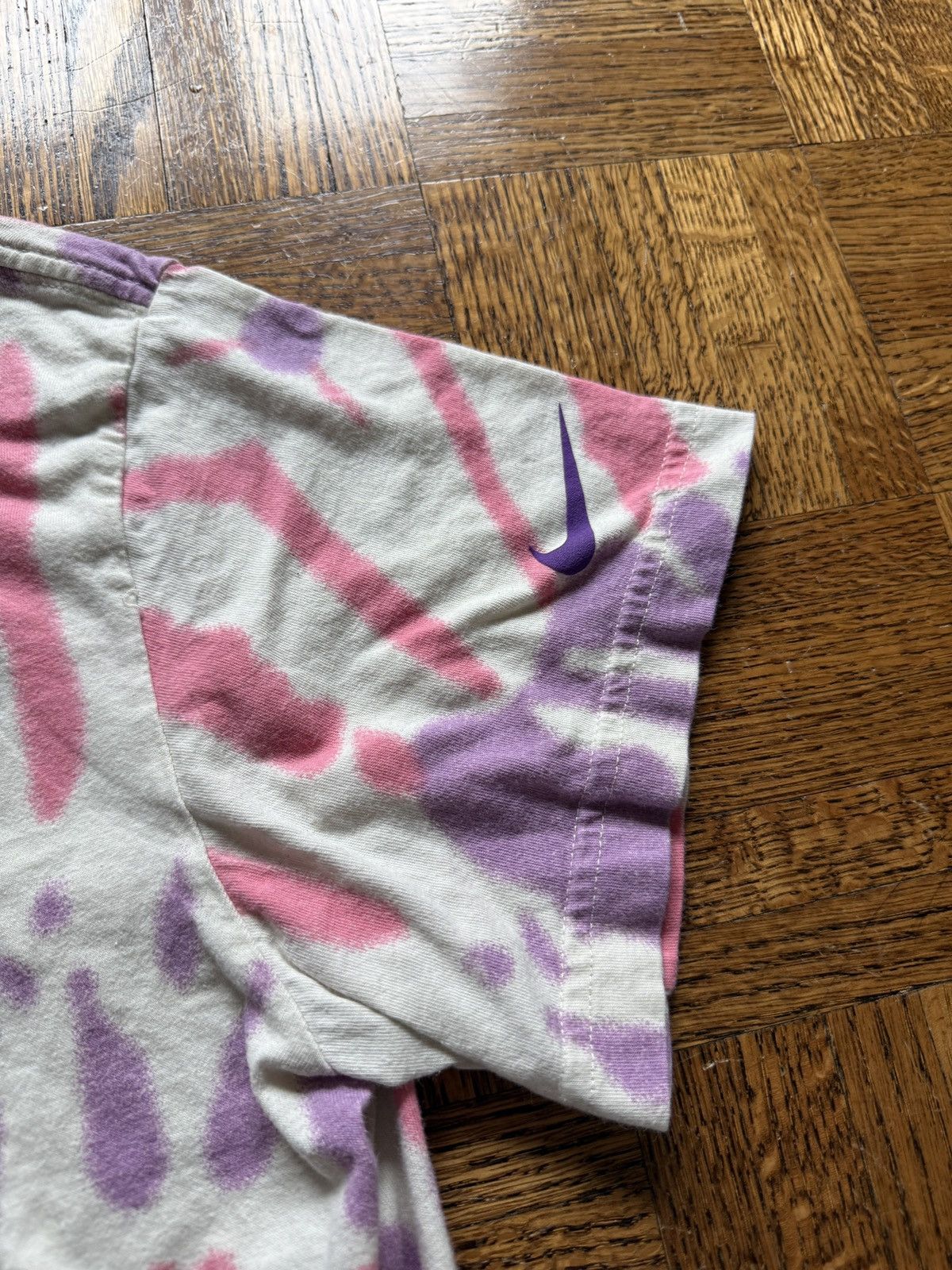 Nike Nike Tye Dye Sun Crop Top Graphic Tee Girls Large Size S / US 4 / IT 40 - 3 Thumbnail