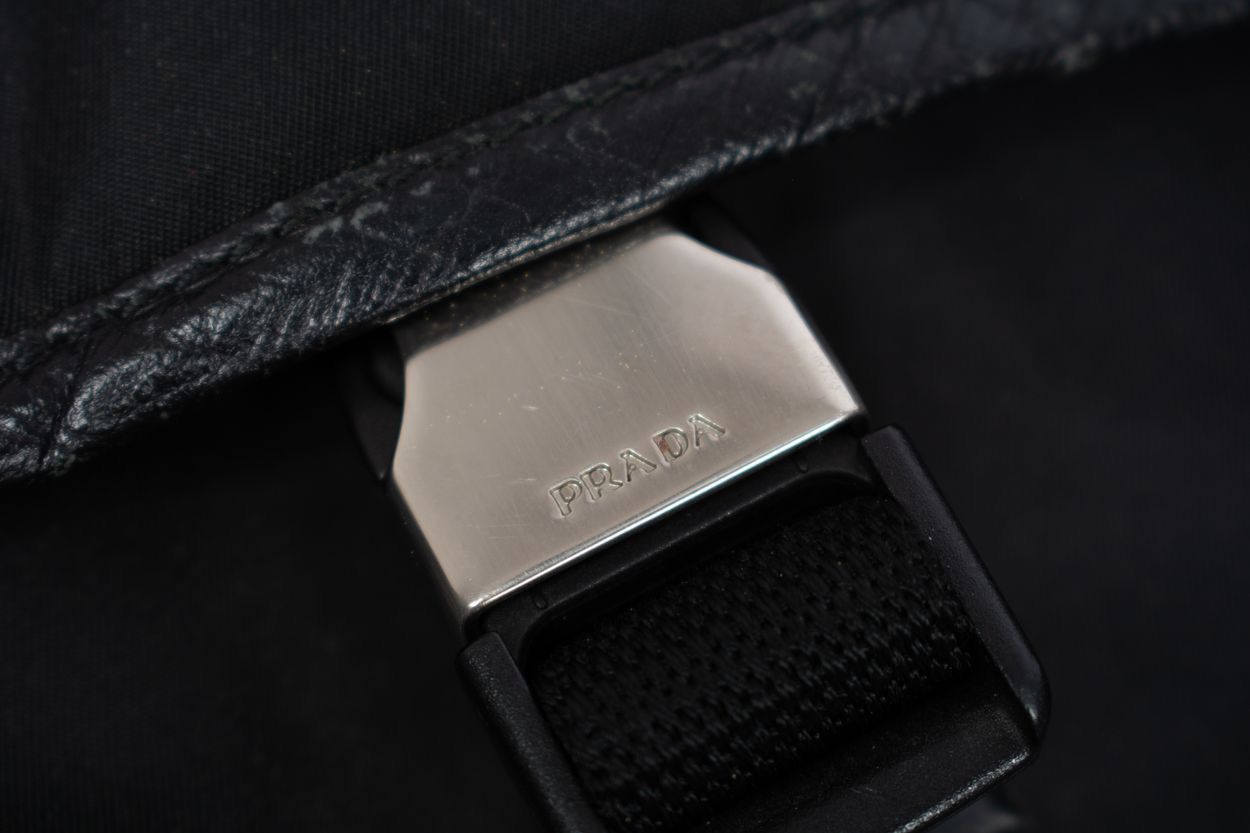 Prada Authentic PRADA Tessuto Messenger Bag Size ONE SIZE - 8 Thumbnail