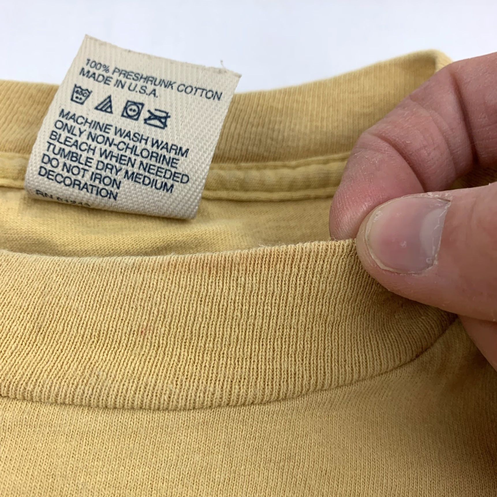 Vintage VINTAGE No Boundries Jesus T Shirt Adult Large Yellow Religion Philippians 4:13 Men L Yellow 90s Jesus Christ Shirt Size US L / EU 52-54 / 3 - 4 Thumbnail