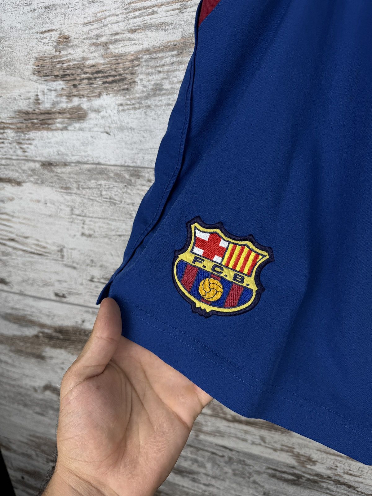 Nike Mens Vintage Nike FC Barcelona soccer shorts training Size US 34 / EU 50 - 2 Thumbnail