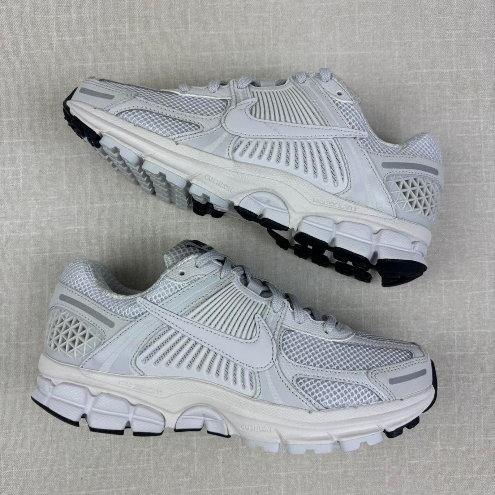 Nike 🐺 2023 Nike Zoom Vomero “Vast Grey” 6.5W Size US 6.5 / IT 36.5 - 2 Thumbnail