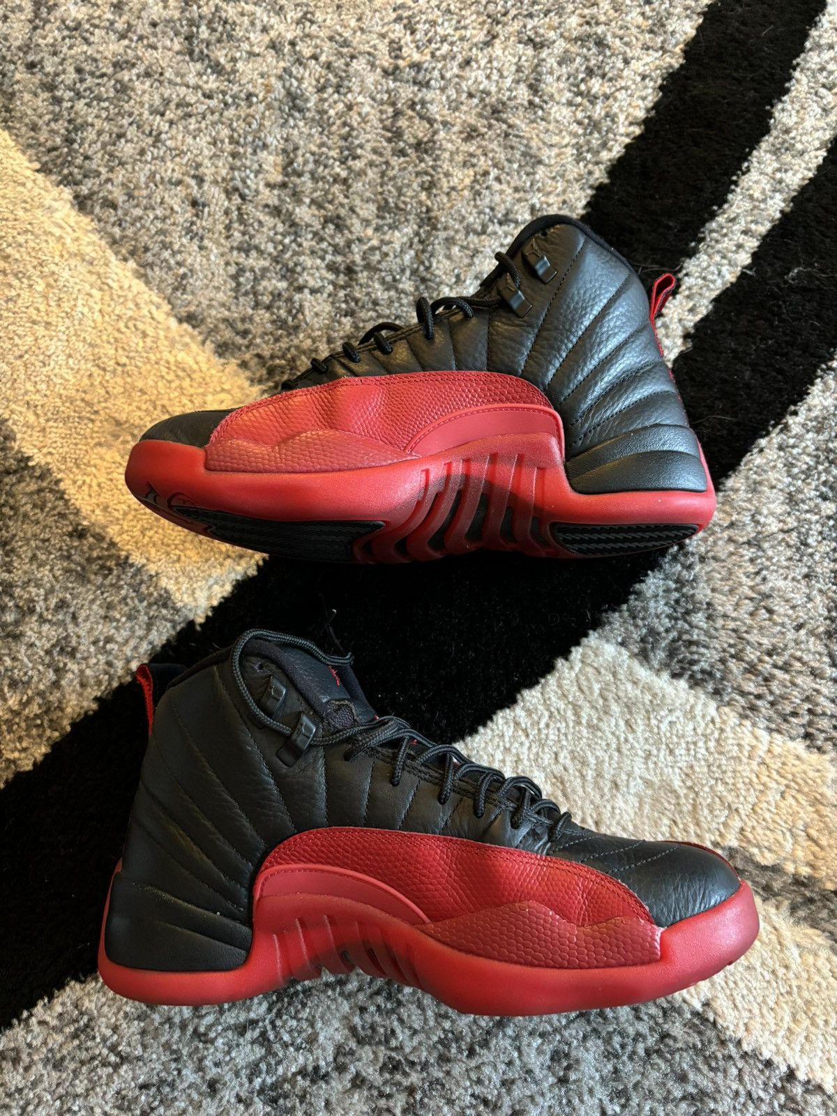 Jordan Brand Air Jordan 12 OG Flu Game Size US 7.5 / EU 40-41 - 2 Thumbnail