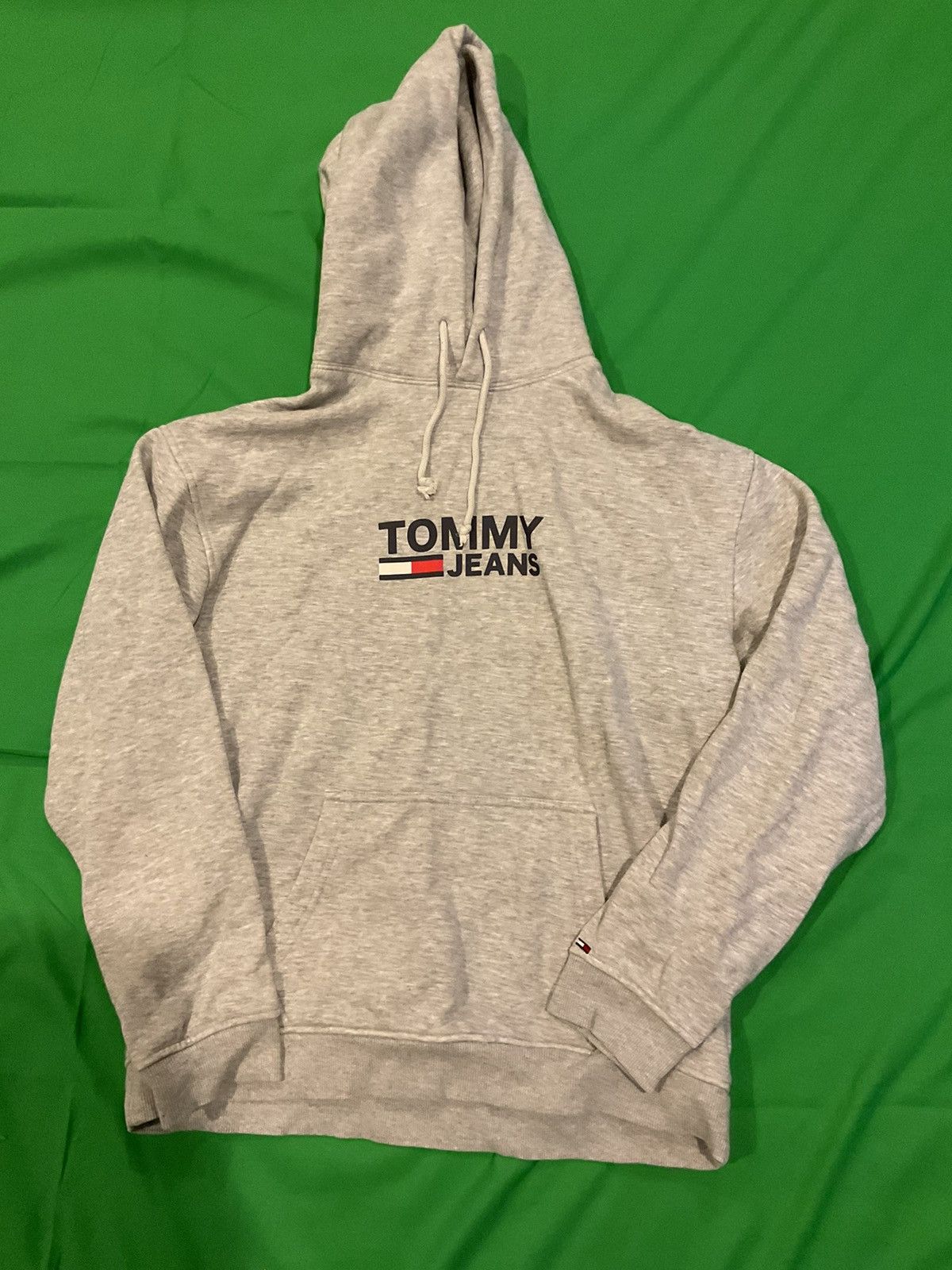 Tommy Hilfiger × Vintage Vintage Tommy Hilfiger hoodie Size US S / EU 44-46 / 1 - 1 Thumbnail