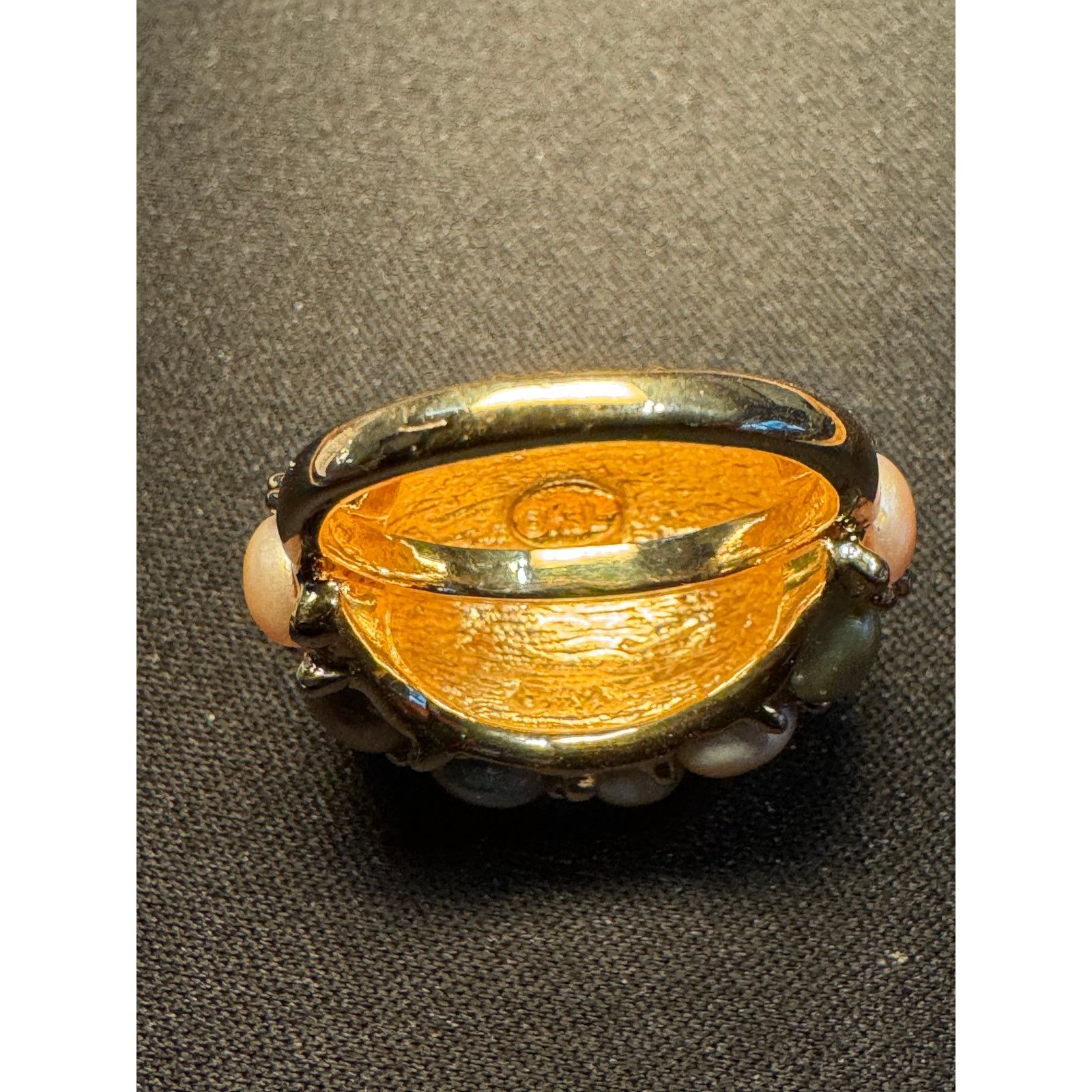 Kenneth Jay Lane Kenneth Jay Lane Gold Plated Cluster Ring Faux Pearls Size 9 Size ONE SIZE - 5 Thumbnail