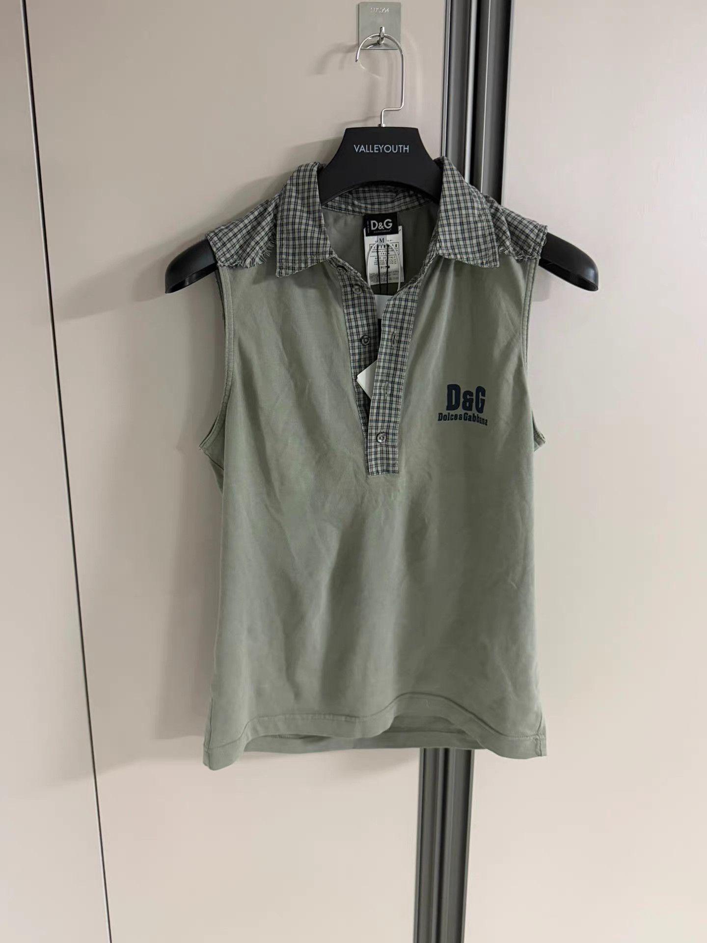 Dolce & Gabbana DOLCE&GABBANA Men's Casual Sleeveless T-Shirt K18 Size US M / EU 48-50 / 2 - 1 Thumbnail