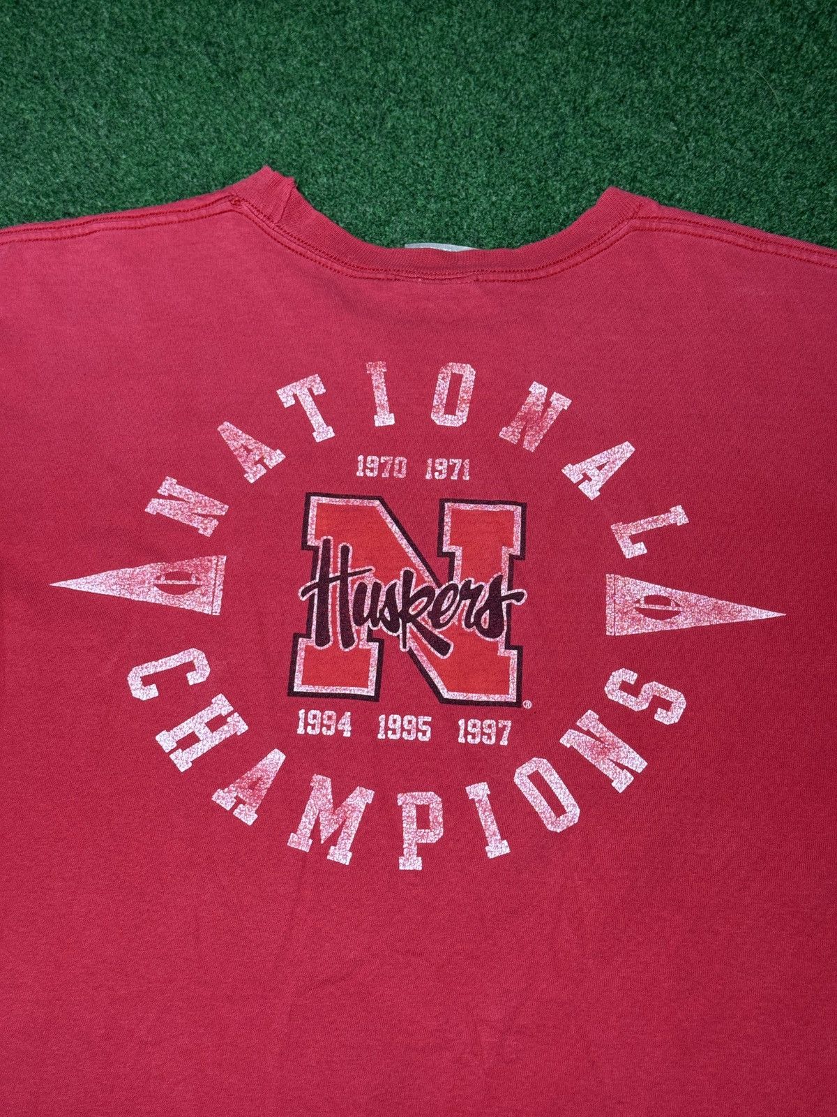Nike Vintage Y2K Nike Nebraska University Football Lrg T Shirt Size US L / EU 52-54 / 3 - 4 Thumbnail