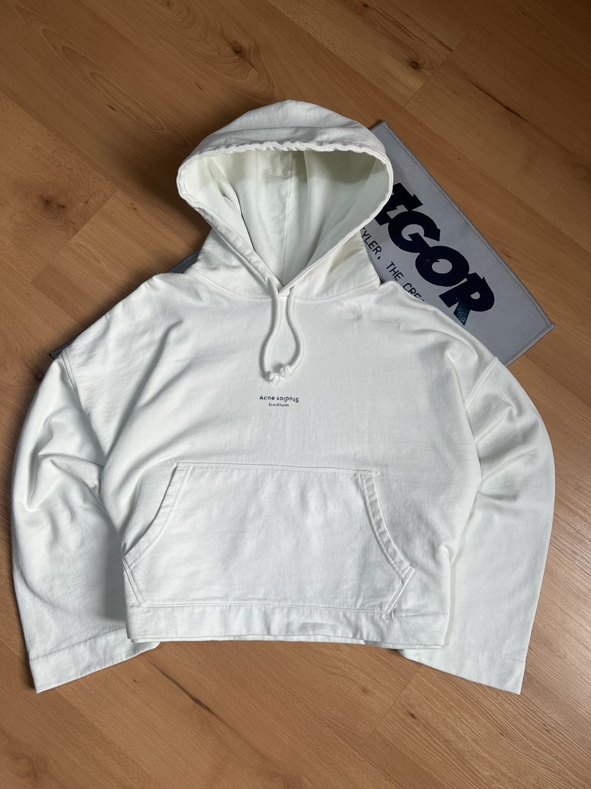 Acne Studios Acne Studios Stamp logo cropped boxy white hoodie XS-S Size US XS / EU 42 / 0 - 1 Thumbnail
