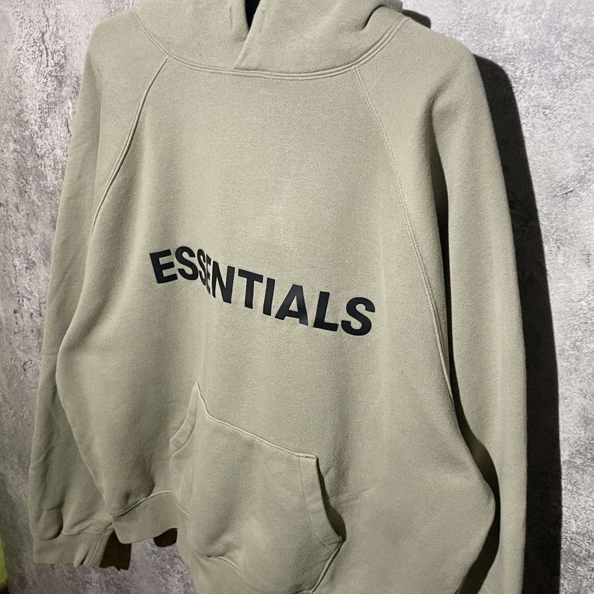 Fear of God Essentials Fear Of God Big Logo Olive Hoodie Streetwear Rare Size US M / EU 48-50 / 2 - 2 Thumbnail