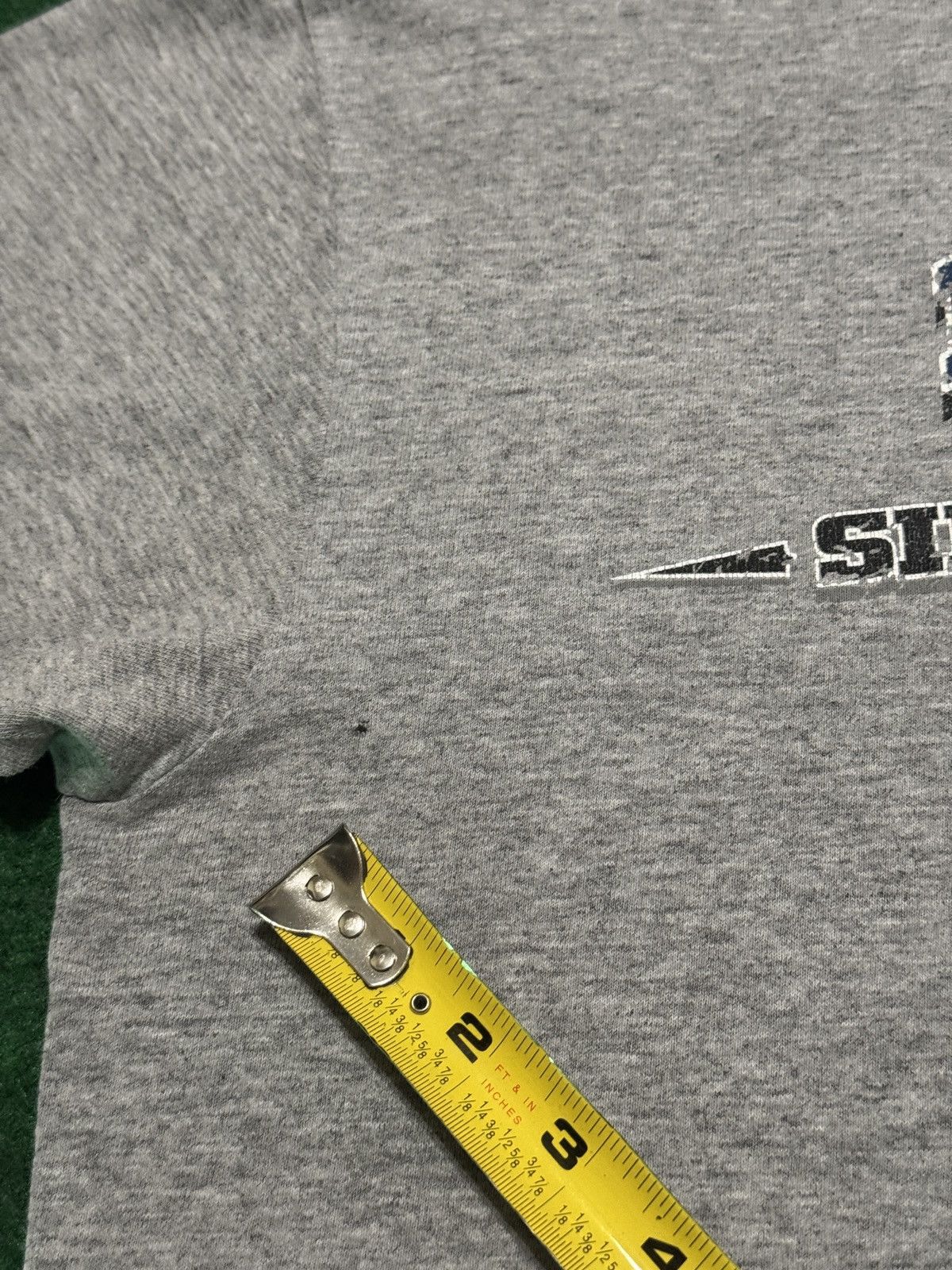 Majestic Yankees Majestic Vintage Y2K New York Gray Large T Shirt Size US L / EU 52-54 / 3 - 7 Thumbnail