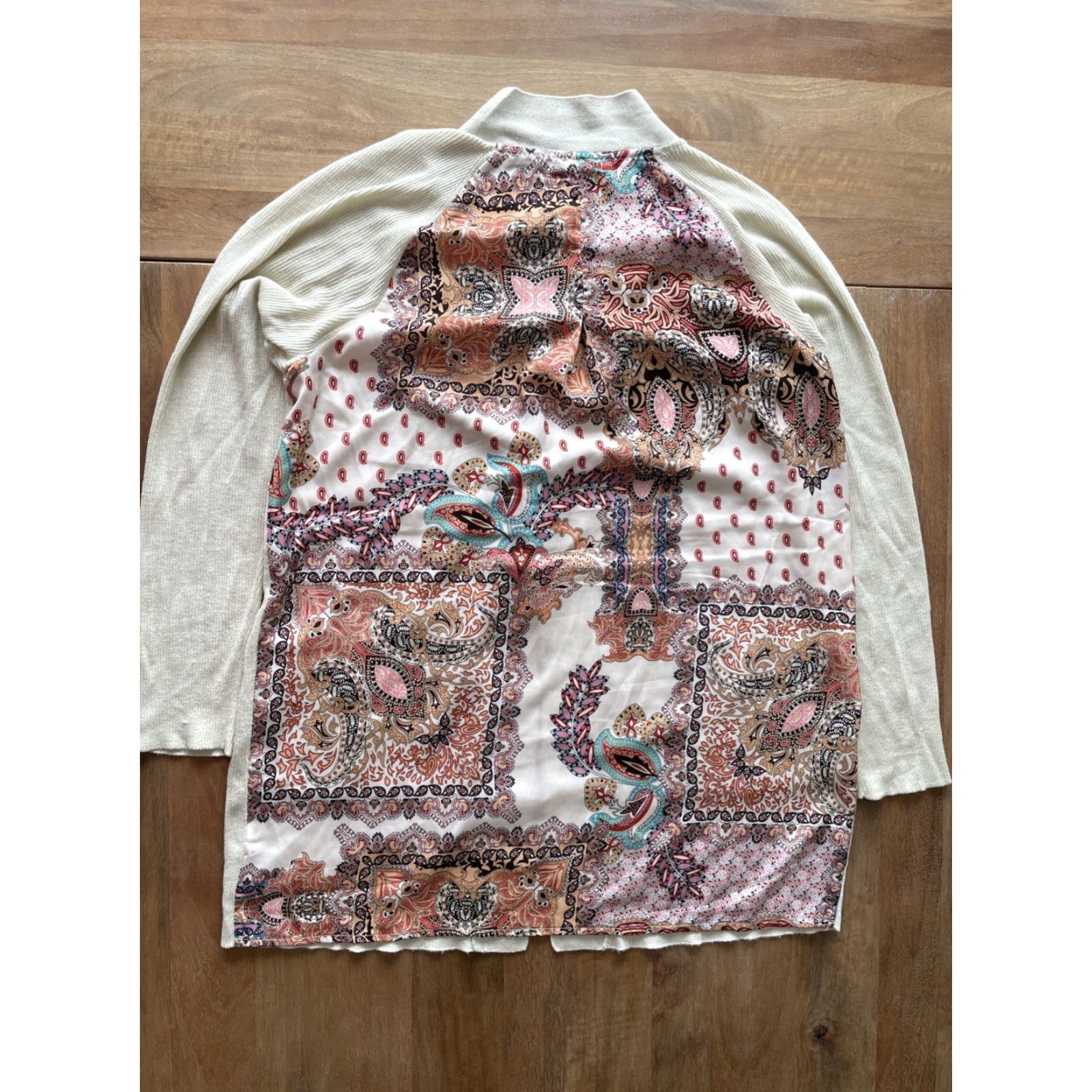 Johnny Was Johnn y Was Cardigan Womens Small Silk/Cashmere Paisley Boho Button Front Sweater Size S / US 4 / IT 40 - 2 Thumbnail