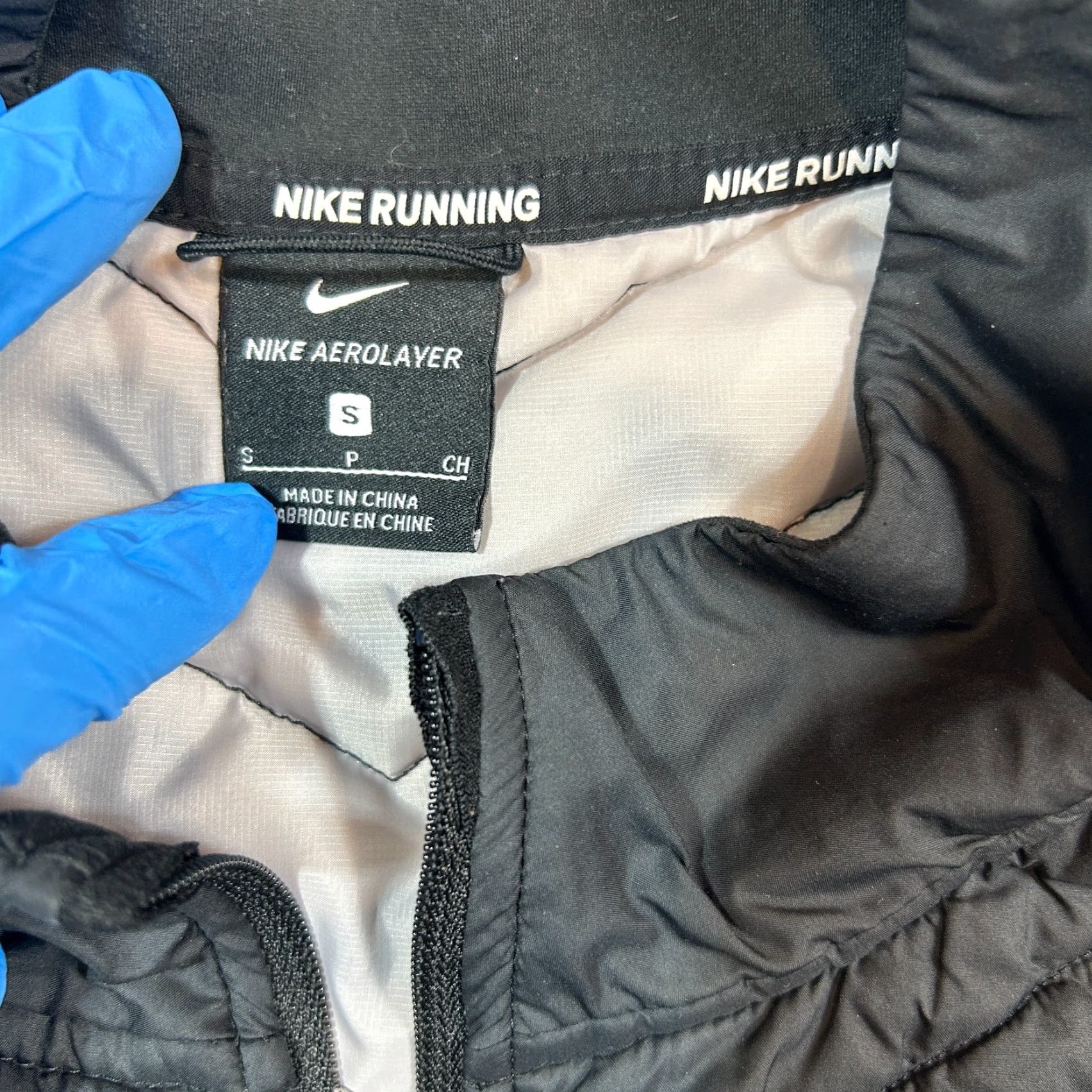 Nike Nike Vest Mens XL Black Aerolayer Thermal Quilted Full Zip Sleeveless Running Size US XL / EU 56 / 4 - 4 Thumbnail