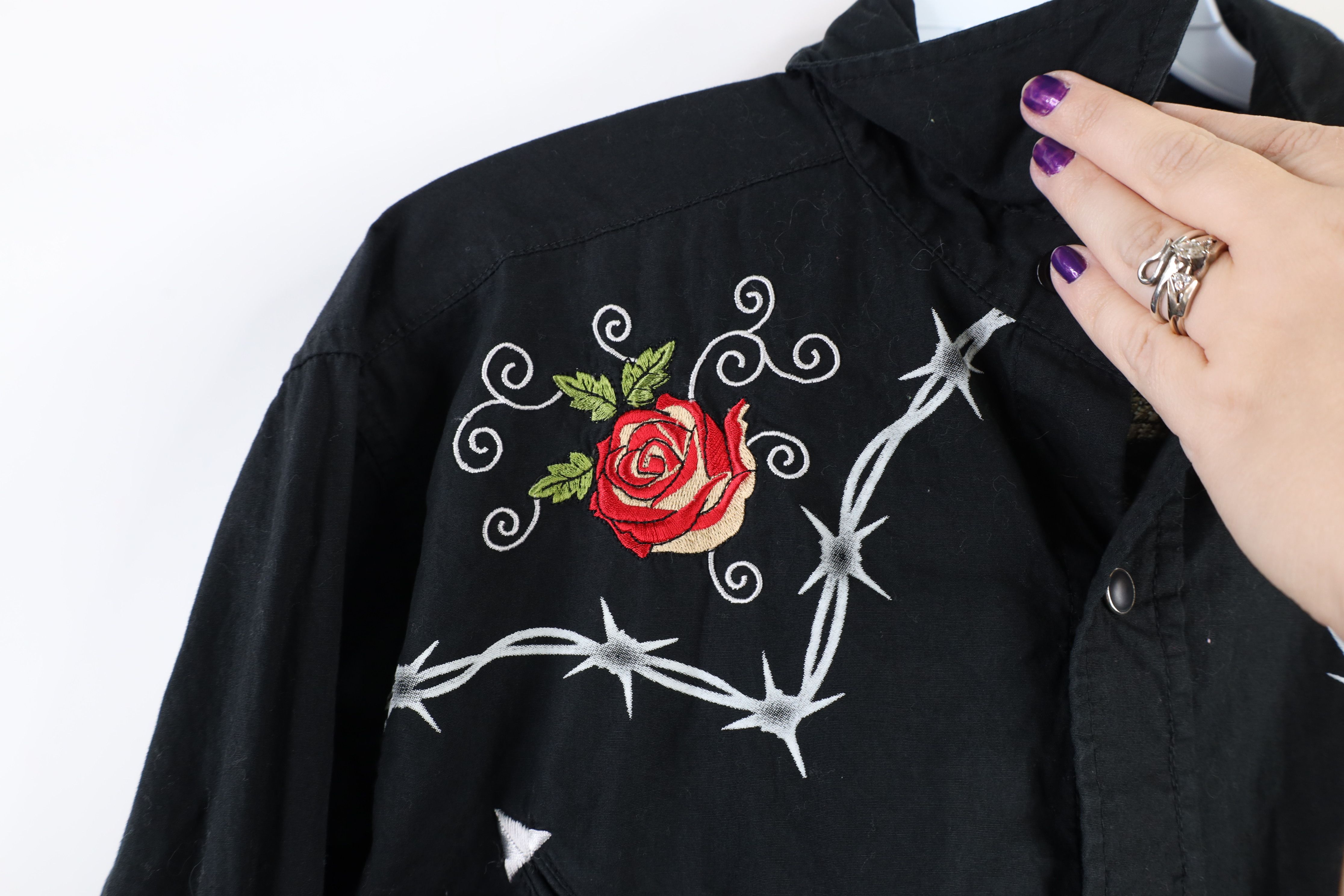 Vintage Vintage Rockabilly Rose Skull Snap Button Shirt Black Size US S / EU 44-46 / 1 - 4 Thumbnail