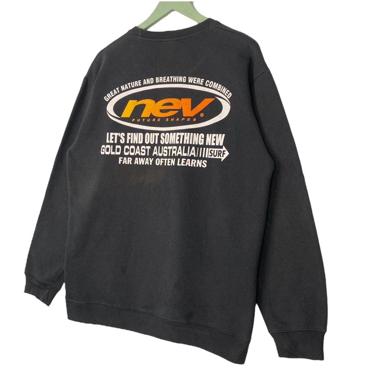Vintage Vintage NEV Surfboard Sweatshirt Crewneck Black Size LL Size US L / EU 52-54 / 3 - 2 Thumbnail