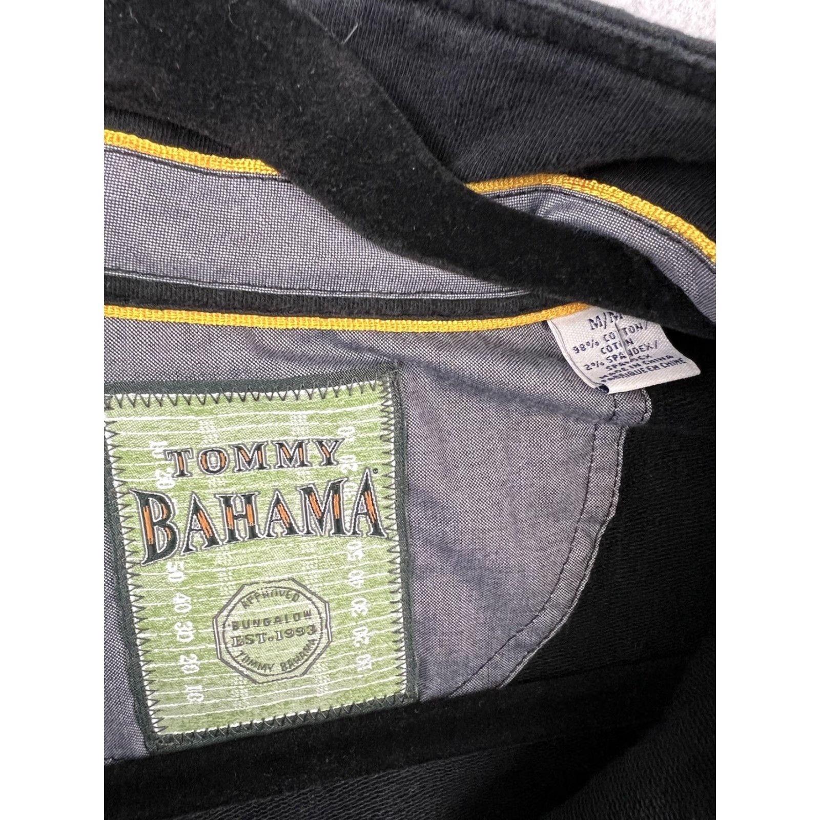 Tommy Bahama Tommy Bahama Sweater Mens 1/4 Zip Crew Neck Gold Black 50 Sweatshirt Knit Cotton Pullover M Adults Mens Size US M / EU 48-50 / 2 - 4 Thumbnail
