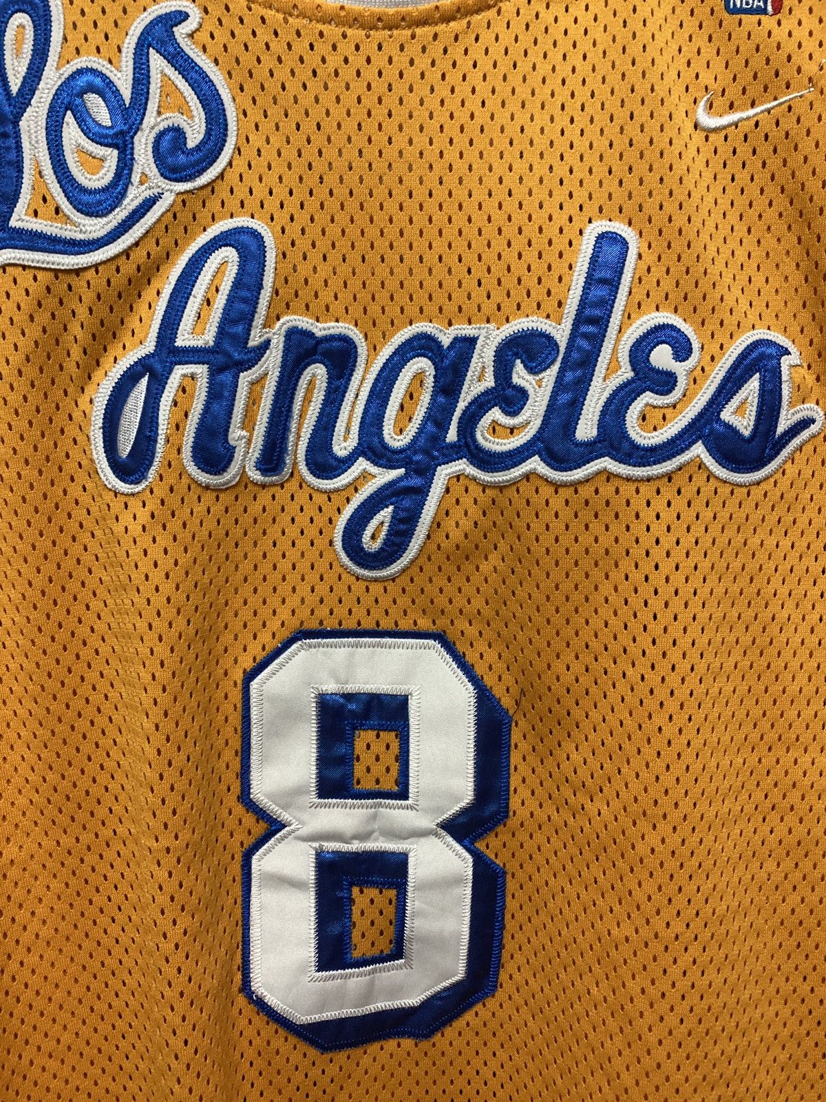 Japanese Brand Vintage NBA 8 KOBE BRYANT LA LAKERS Size US XL / EU 56 / 4 - 7 Thumbnail