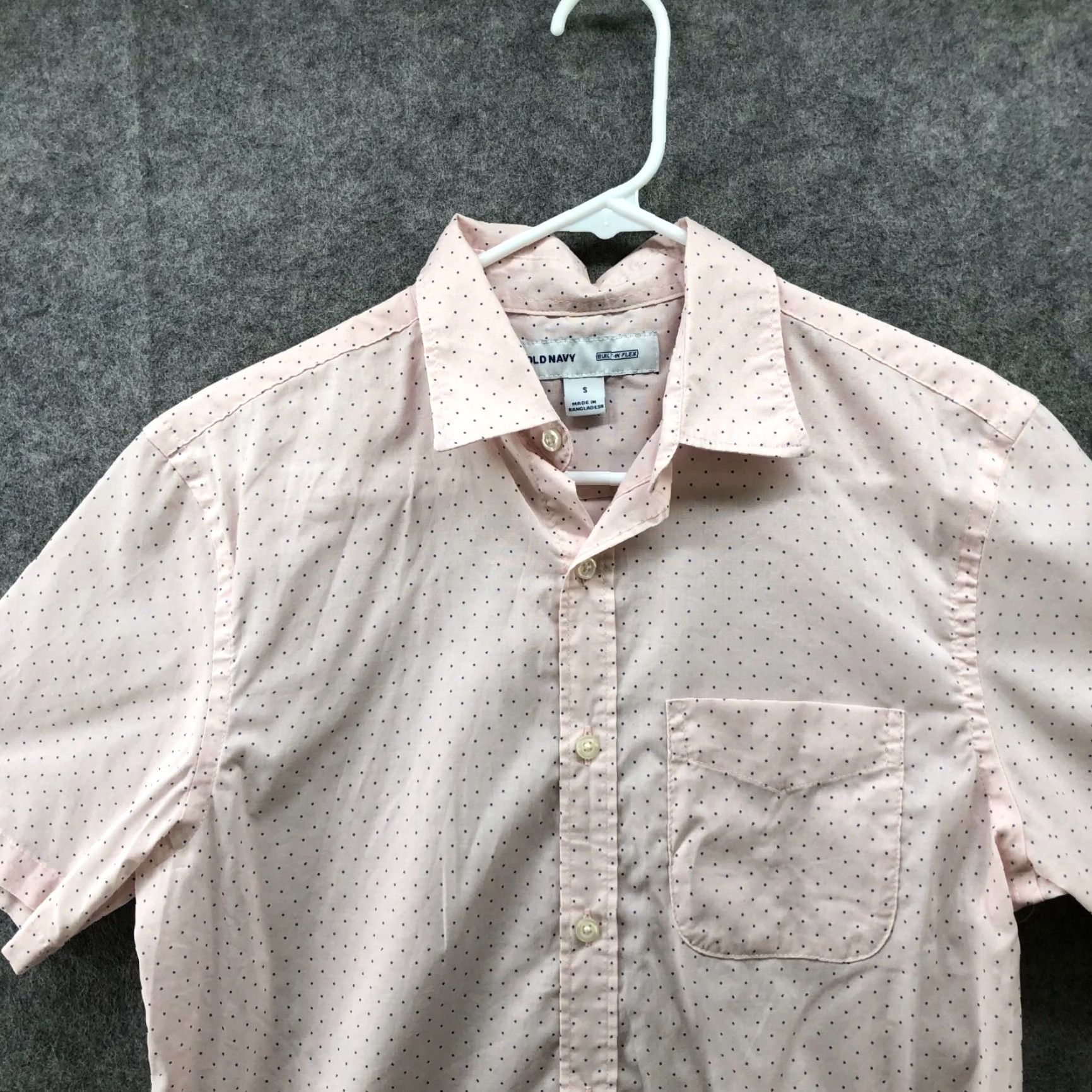 Old Navy VINTAGE Old Navy Pink Polka Dot Button-Up Shirt Mens S Short Sleeve Lightweight Stretch Casual Size US S / EU 44-46 / 1 - 3 Thumbnail