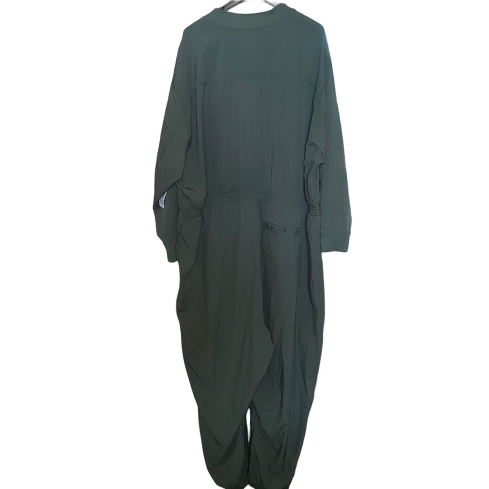 Old Navy Old Navy Active StretchTech Utility Cropped Jumpsuit 3X NWTs Size 42" / US 20 - 2 Thumbnail
