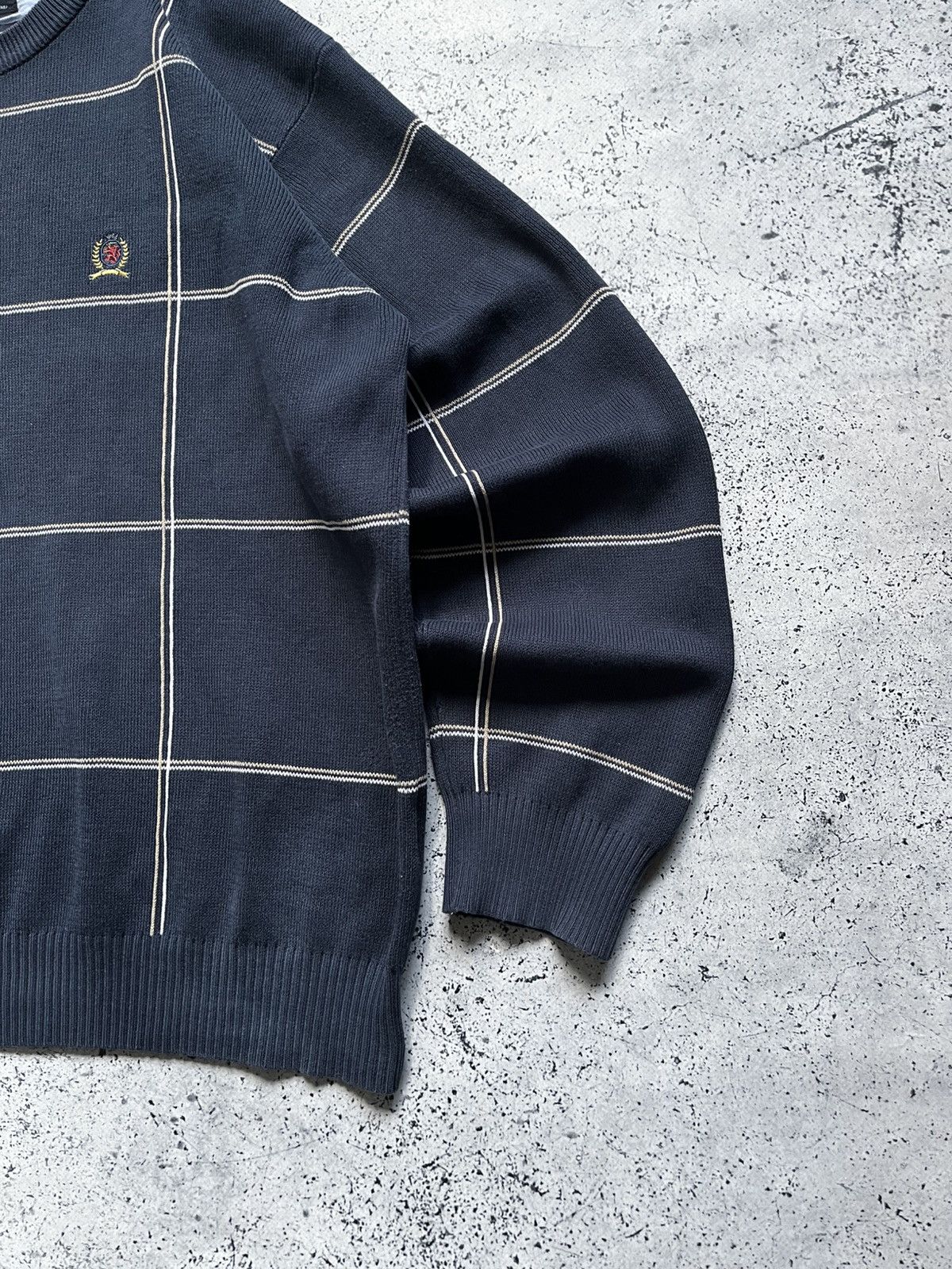 Tommy Hilfiger × Vintage Vintage Tommy Hilfiger Plaid Sweater Mini Logo Knitwear Y2K Size US XL / EU 56 / 4 - 2 Thumbnail
