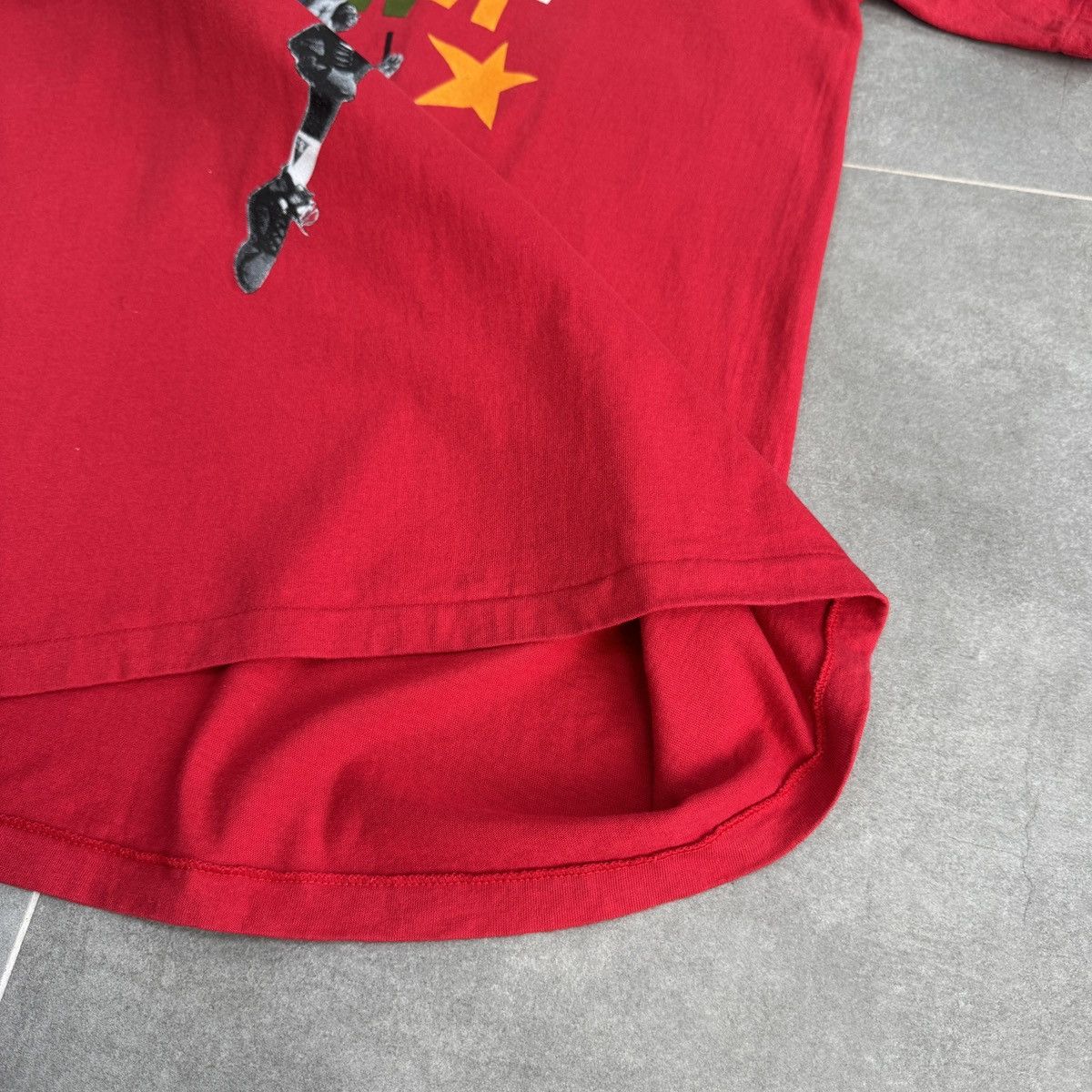 Vintage Vintage Nike Jordan Dunk Bugs Bunny 90s Rare Y2K T-Shirt Size US L / EU 52-54 / 3 - 12 Thumbnail