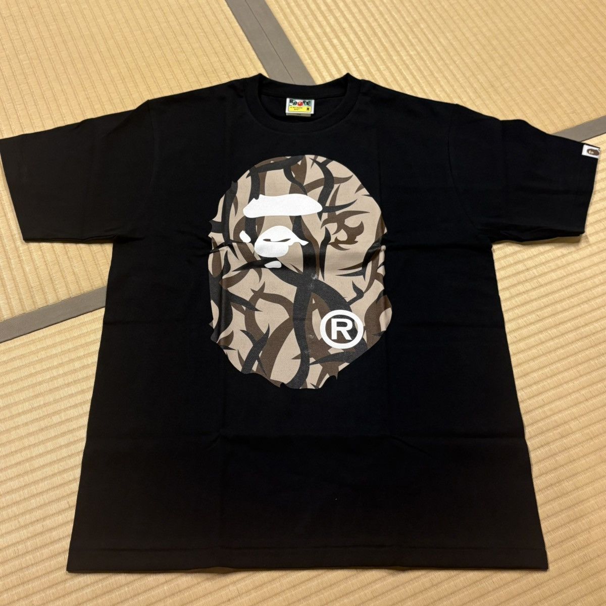 Bape A BATHING APE T-SHIRT M Size US M / EU 48-50 / 2 - 1 Thumbnail