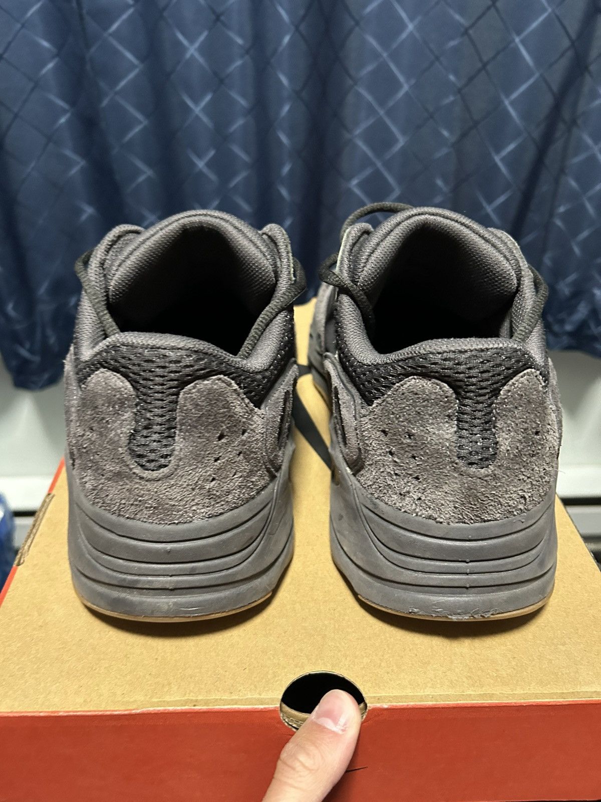 Yeezy Yeezy 700 utility black Size US 12 / EU 45 - 2 Thumbnail