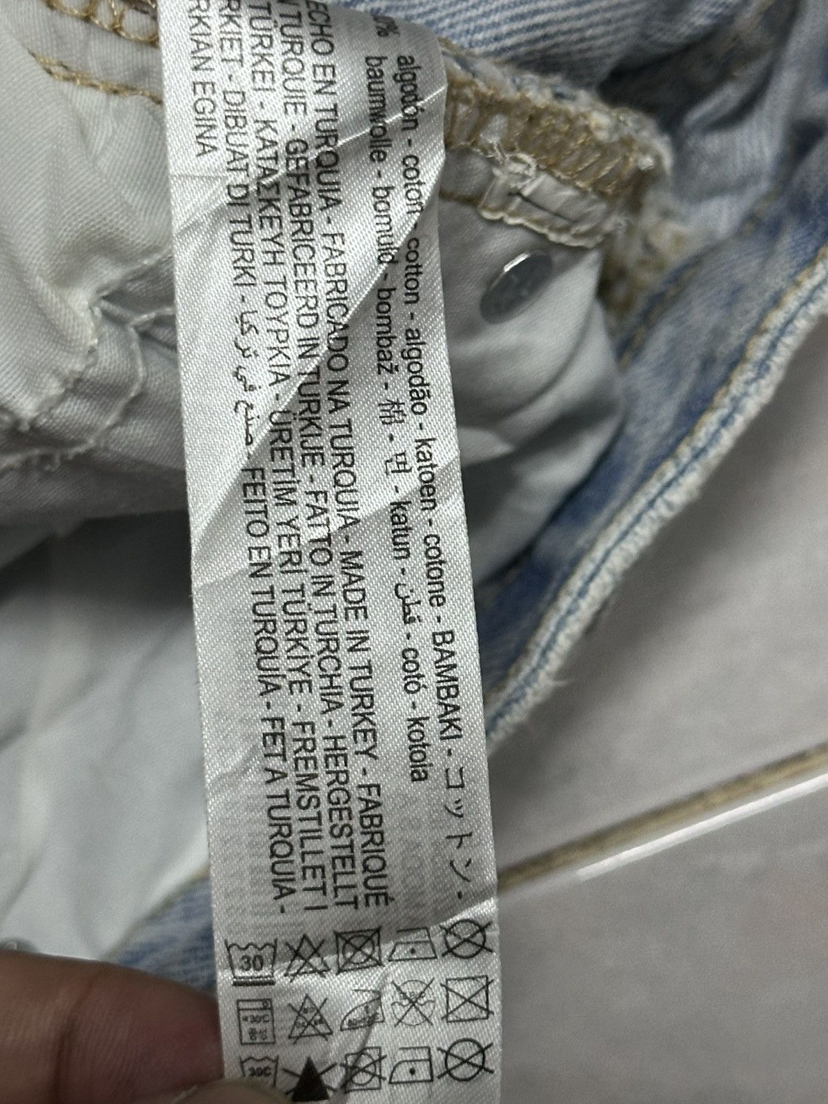 Bershka Bershka Denim Vintage 90's Distressed Ripped Baggy and Faded Size US 29 - 9 Thumbnail