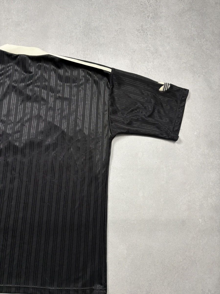 Adidas Adidas 90s Big Logo Football Jersey Rave Acid T Shirt Y2K UK Size US M / EU 48-50 / 2 - 14 Thumbnail