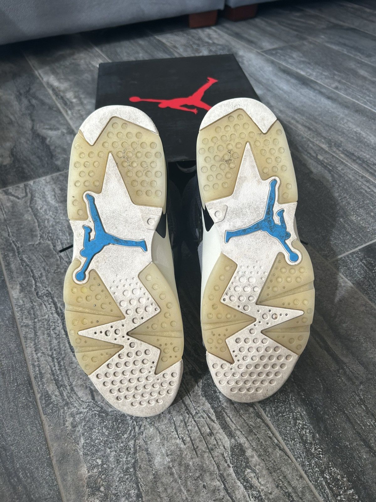 Jordan Brand Jordan 6 Tech Chrome 2020 Size 9.5 Size US 9.5 / EU 42-43 - 6 Thumbnail