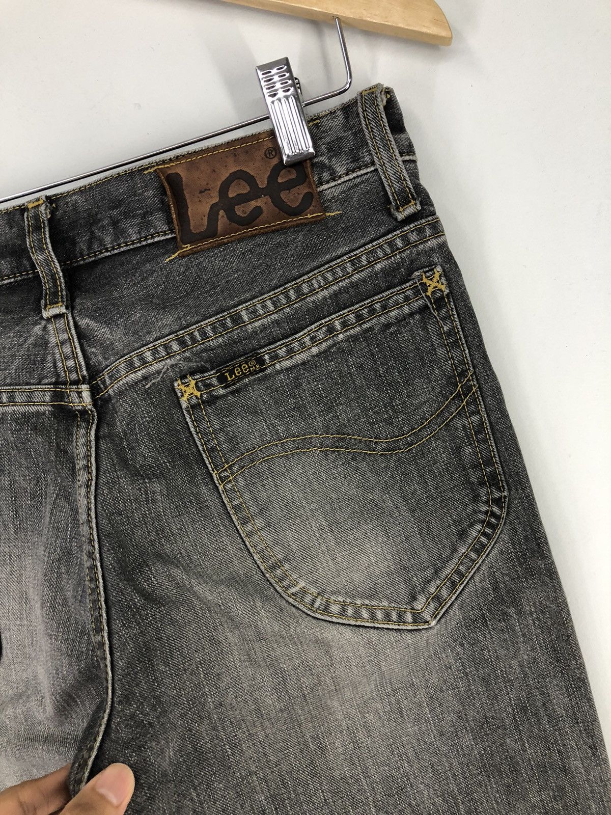 Lee Vintage Lee Distressed Flare Bootcut Faded Black Jeans Size US 28 / EU 44 - 17 Thumbnail