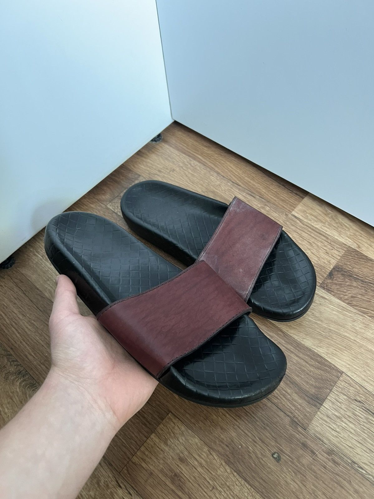 Bottega Veneta bottega veneta beach slides/sandals Size US 8 / EU 41 - 2 Thumbnail